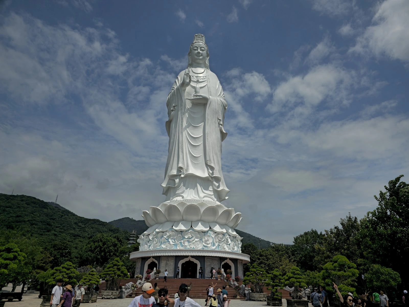 Kinh Nghiệm Tham Quan Chùa Linh Ứng Sơn Trà Đà Nẵng