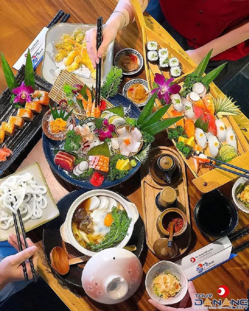 ทานของว่างและพักระหว่างวันในโซนบริการ