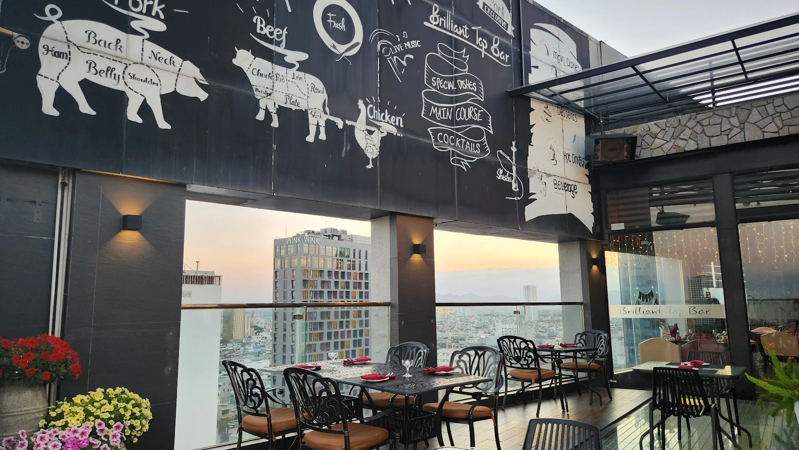 Brilliant Top Bar Đà Nẵng – Rooftop Bar Tầng 17 View Sông Hàn & Cầu Rồng