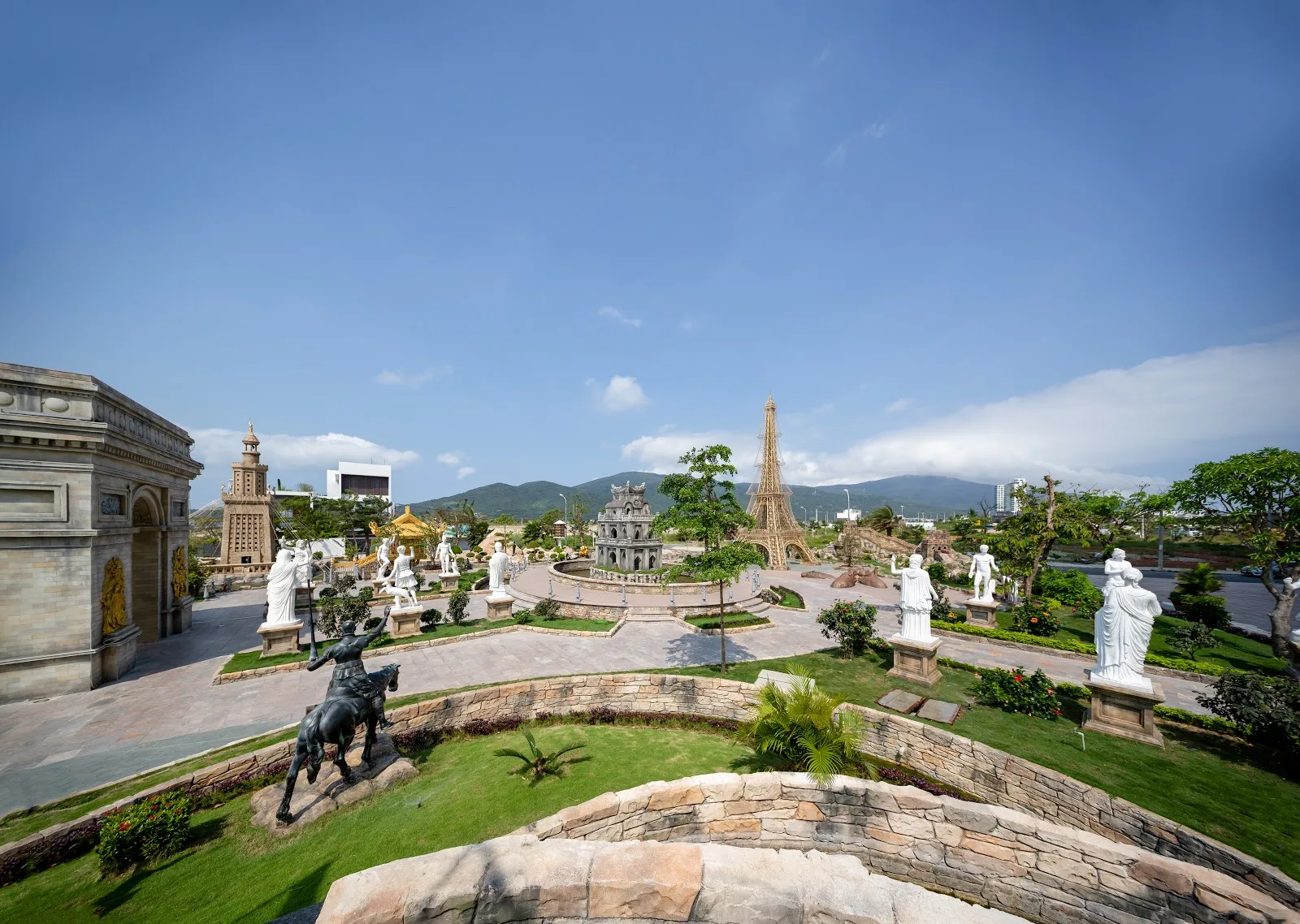 Da Nang Wonder Park: Miniature Wonders by Thuan Phuoc Bridge