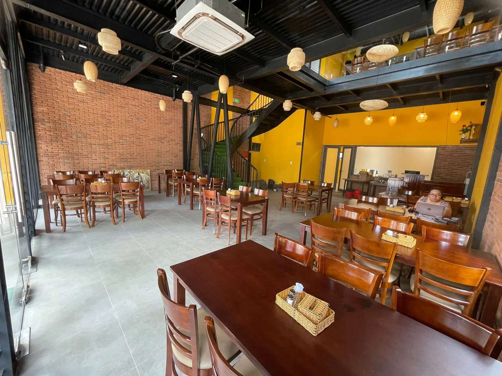 Gujarat Indian Restaurant - Authentic Gujarat Region Cuisine in Da Nang
