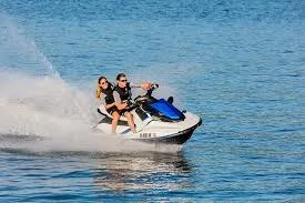 Mô tô trượt nước (Jetskiing)
