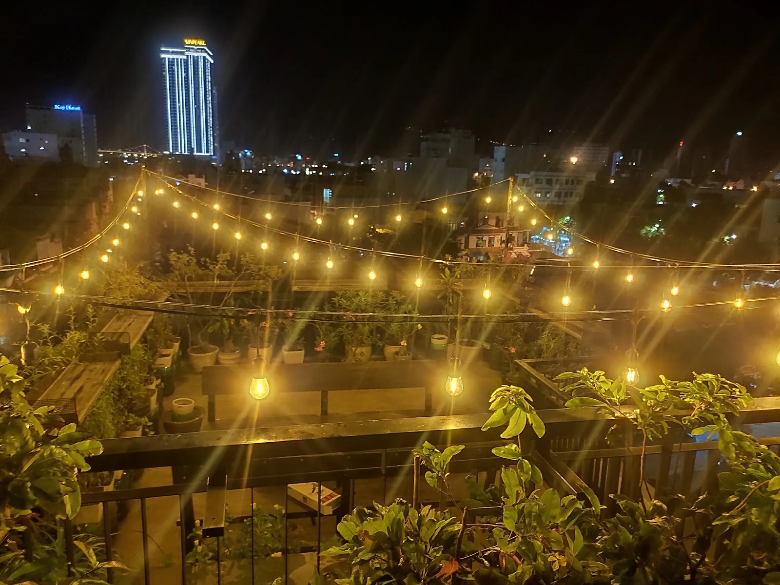 Kon-Tiki Hostel Đà Nẵng – Lưu Trú Trung Tâm Gần Cầu Rồng