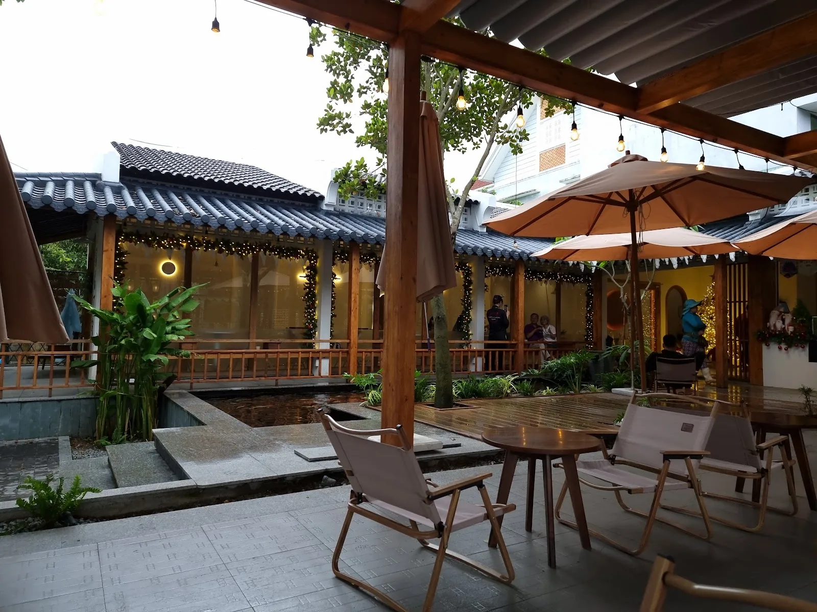 Zasso Coffee Đà Nẵng – 一个浓郁日本风格的花园咖啡馆