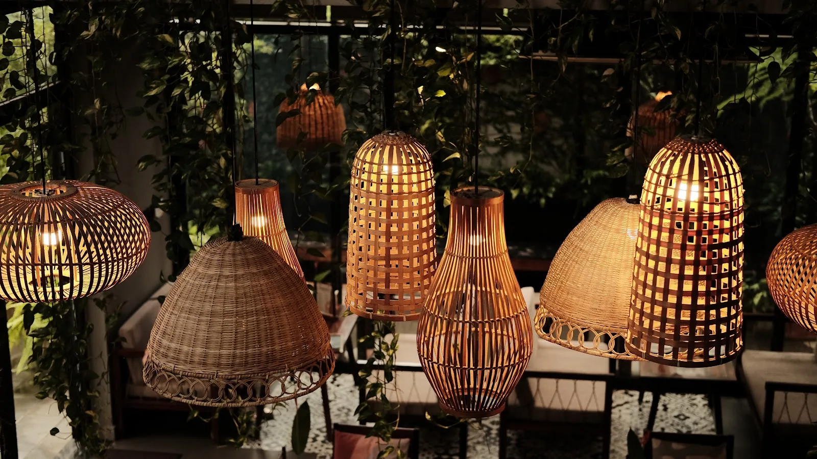 Son Tra Retreat - Garden Lounge & Eatery: Điểm Hẹn Hò Lãng Mạn Dưới Chân Sơn Trà
