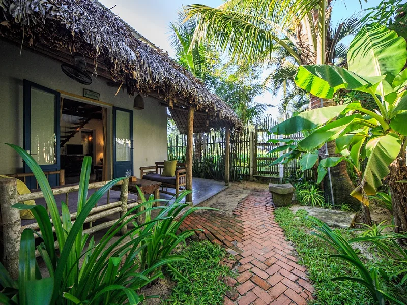 An Bang Beach Hideaway Homestay: Rustic Bungalows and Villas Near An Bang Beach