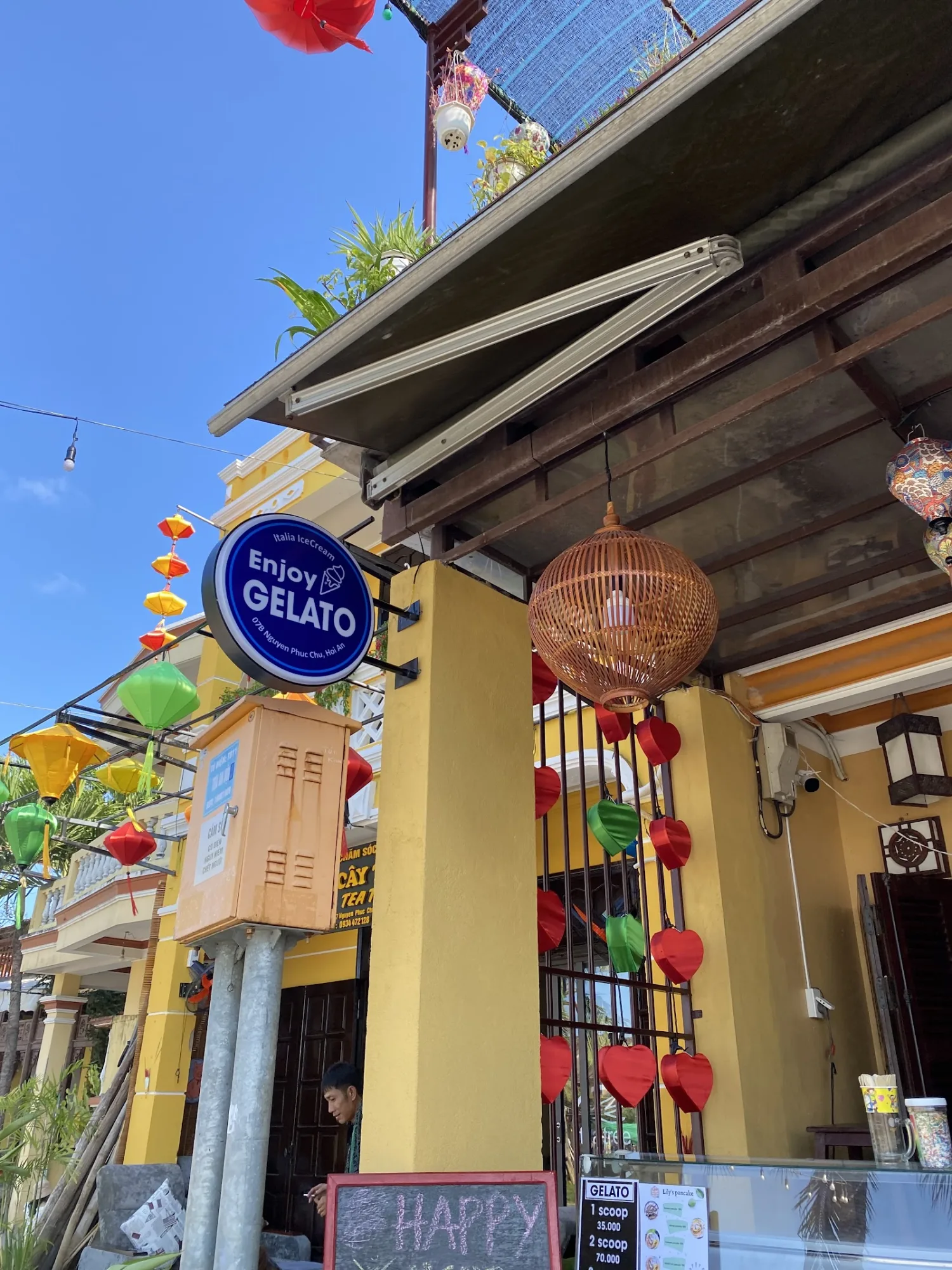 Lily's Pancake: 越南米饭餐厅和适合家庭的美味炖排骨在会安