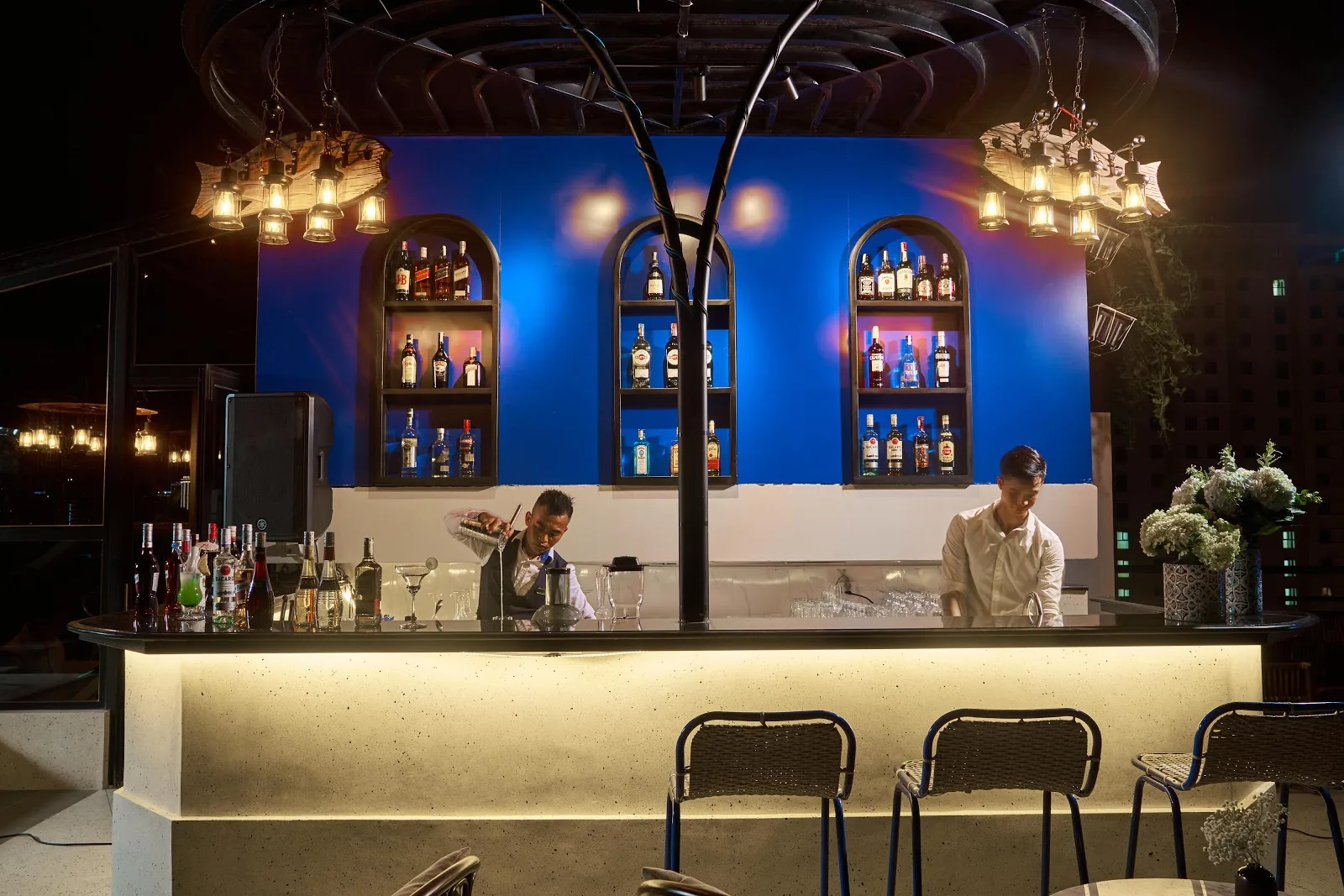 Marine Sky Bar Đà Nẵng: Sky Bar Rooftop View Biển Có Hồ Bơi Và Ưu Đãi Spa