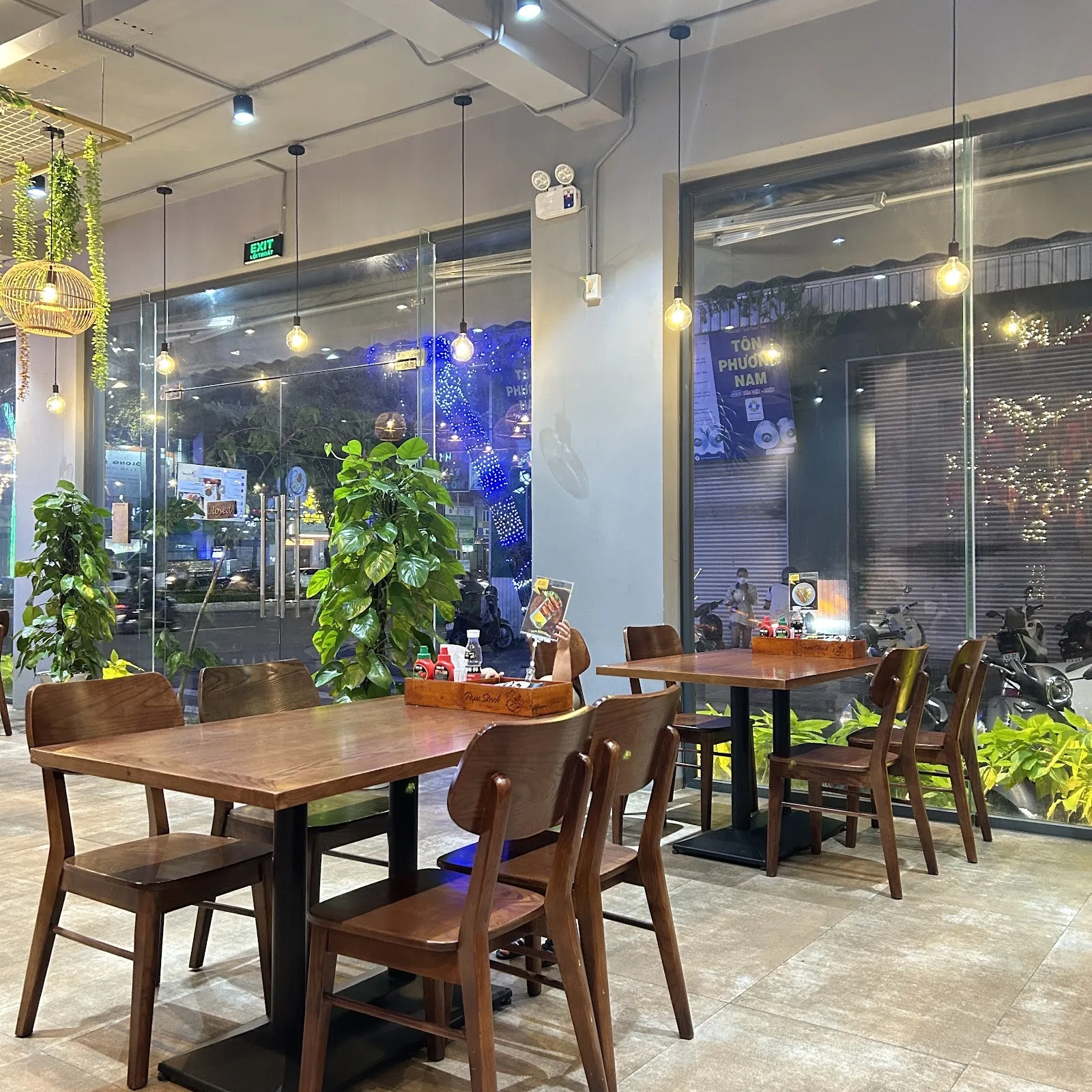 Papa Steak ถนนดiễn biên phủ - สถานที่กินสเต็กสไตล์ยุโรปเริ่มต้นที่ 100K ในดานัง