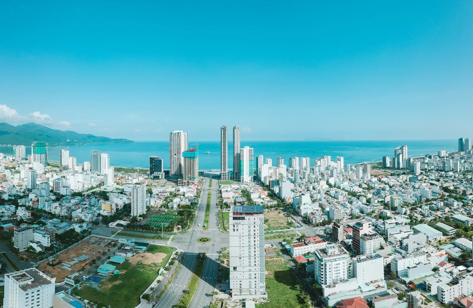 Nhu Minh Plaza Danang Hotel: Luxurious Hotel with Sea View at Pham Van Dong, Da Nang