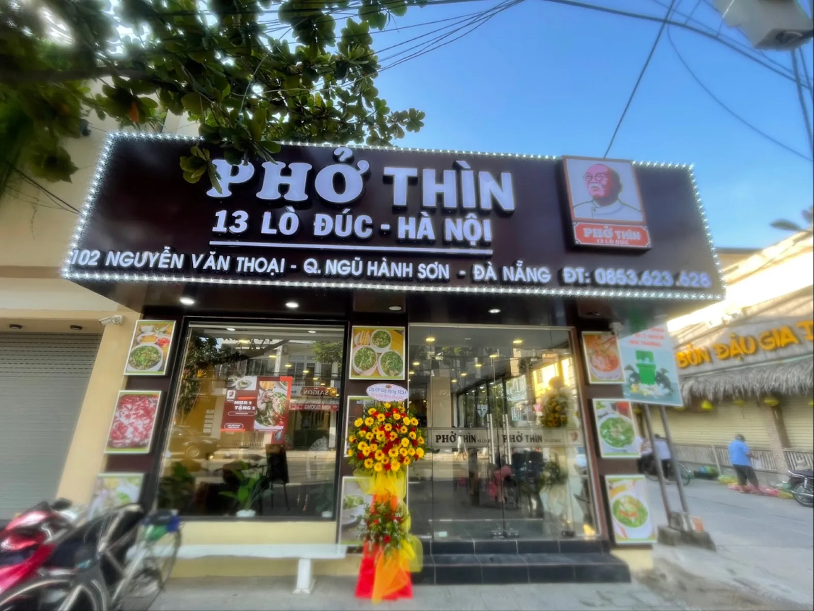 Phở Thìn 13 Lò Đúc：大纳沙滩附近美味的生牛肉河粉餐厅