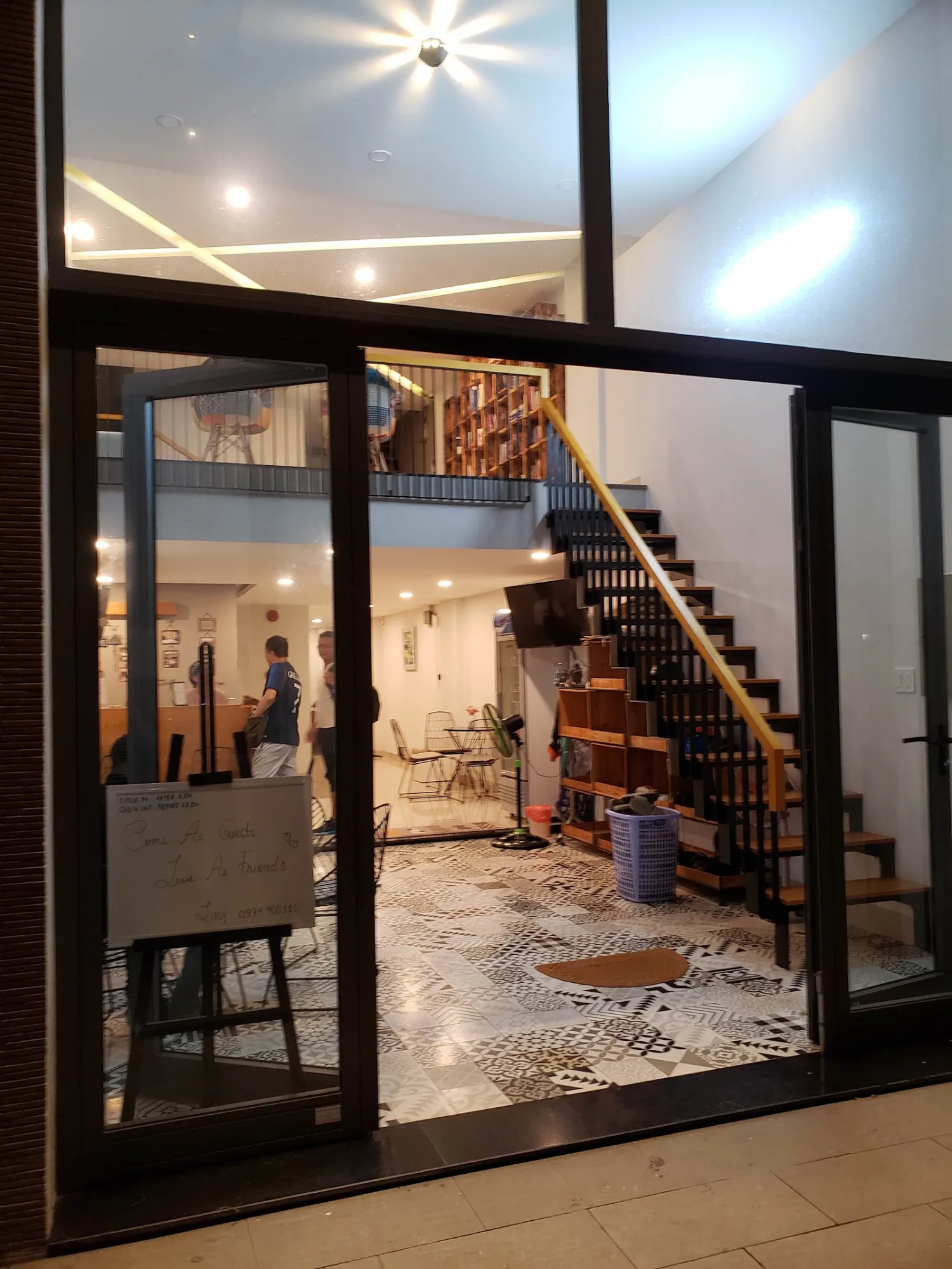 Pedersen Villa Da Nang – Biệt Thự Nguyên Căn Hiện Đại Gần Biển Phạm Văn Đồng