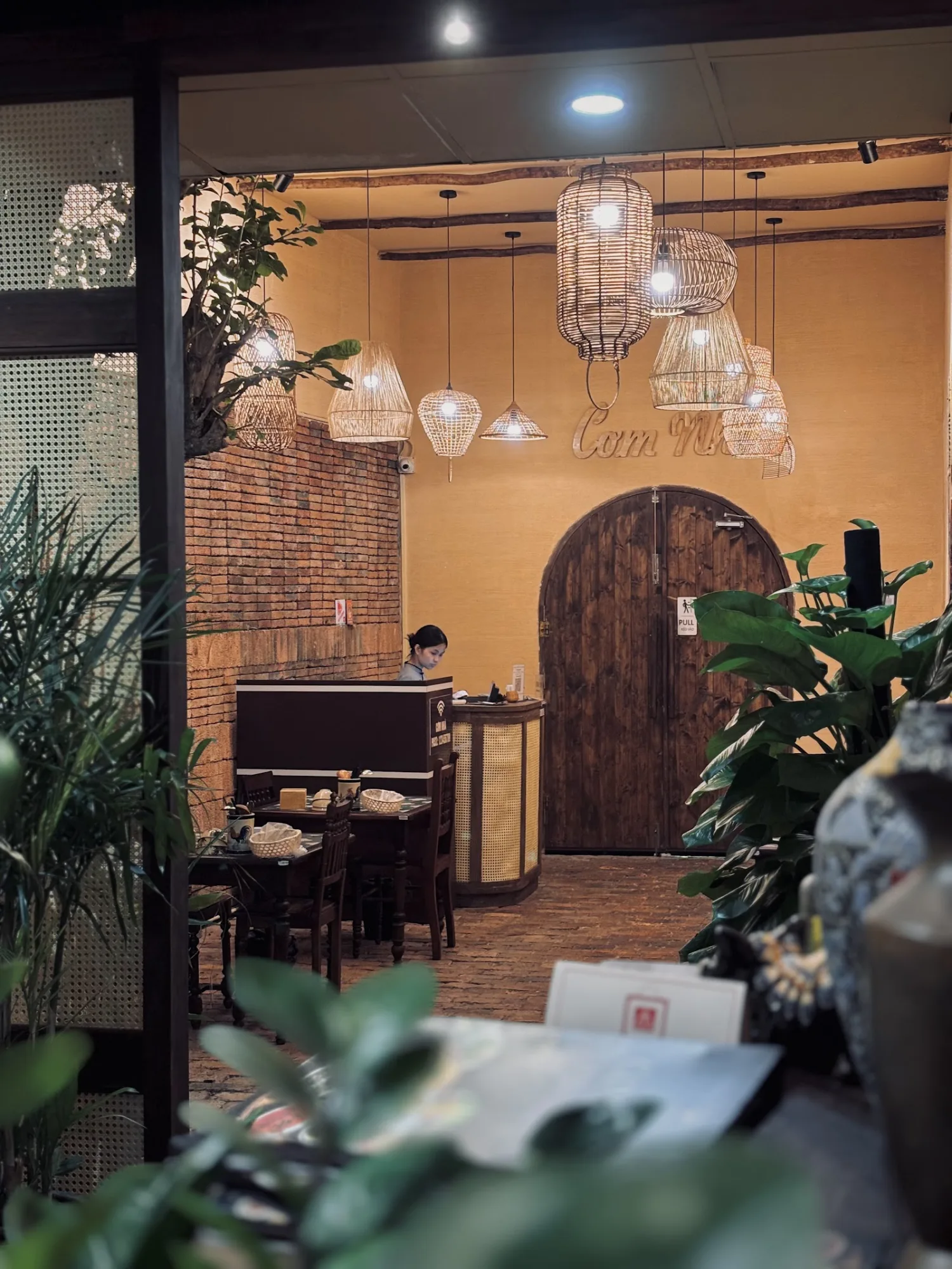 Cơm Nhà Restaurant 껌nya – A Cozy and Authentic Vietnamese Restaurant in Hai Chau Center