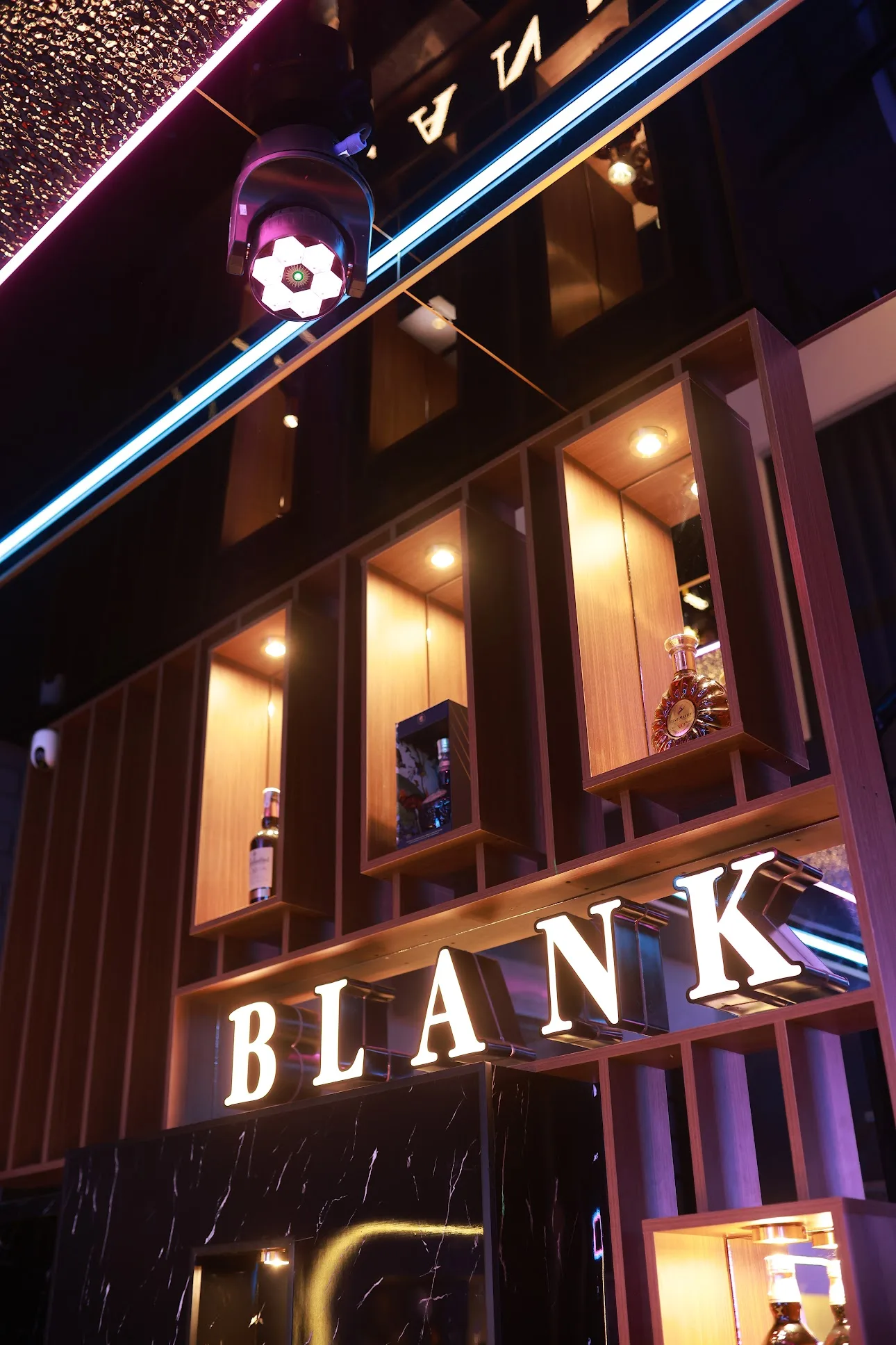 BLANK Lounge & Bar – 体验达纳特豪华休息室空间和高档夜间娱乐