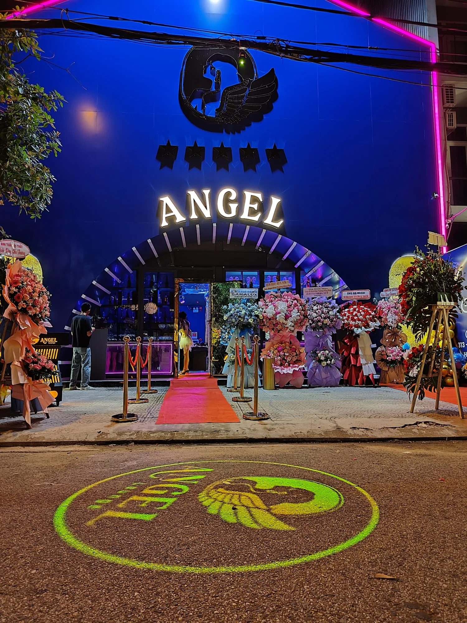 Angel Bar – Night Entertainment Spot with a Vibrant Music Atmosphere for Groups
