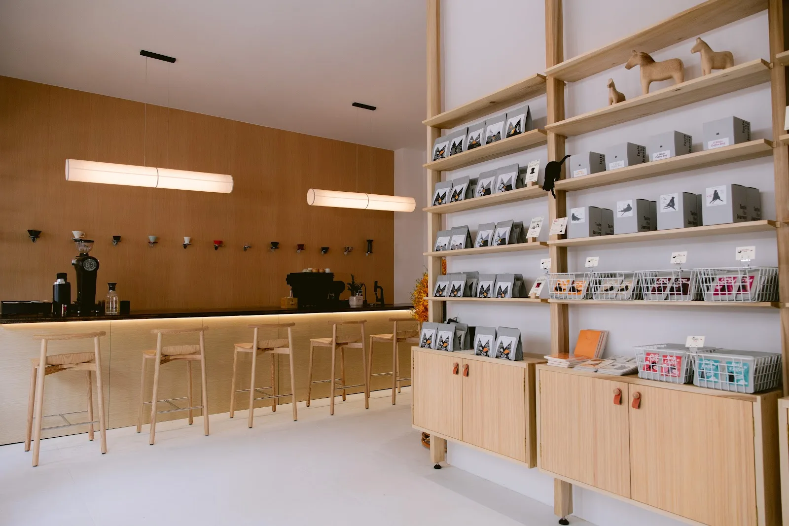 Mew Roastery - Specialty Coffee – 다낭의 고품질 수제 커피 로스팅 워크샵 및 슬로우 바