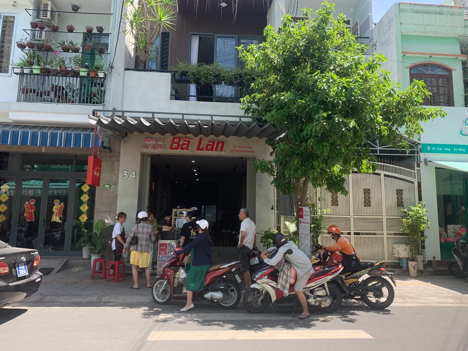ร้านบาเญต์และกาแฟบา ลาน: ชิมรสชาติขนมปังชาชั้นเยี่ยมดั้งเดิม