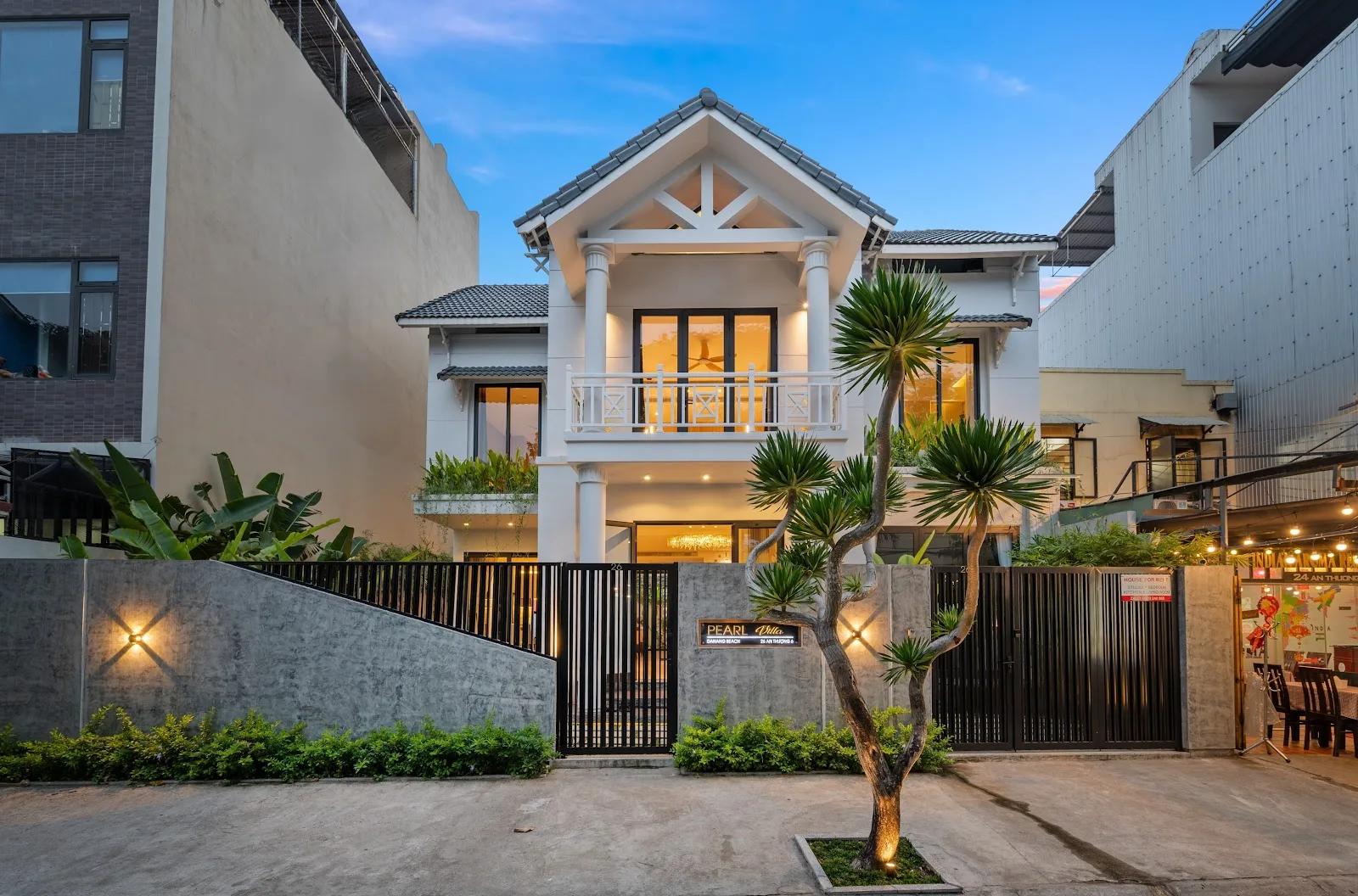 Pearl Villa Danang Beach – Modern Private Pool Villa Near My Khe Beach Open 24/7