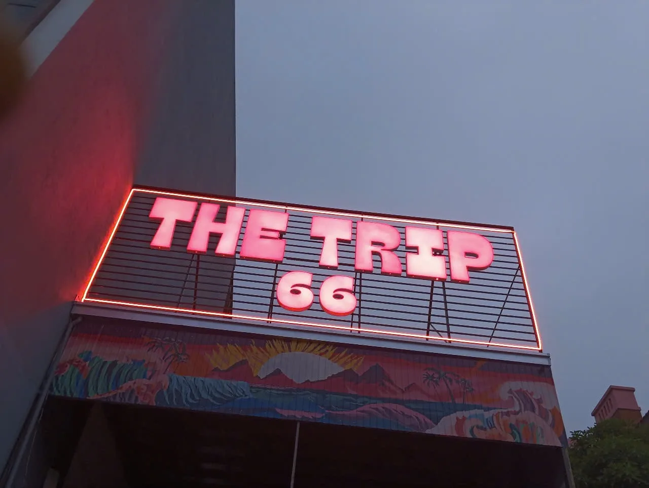The Trip 66 – Garden Cocktail Pub with Acoustic Music, Relaxed Atmosphere by the Sea in Da Nang