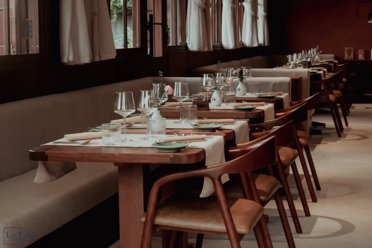 La Table French Restaurant: Nhà Hàng Ẩm Thực Pháp Ấm Cúng Và Riêng Tư Tại Hội An