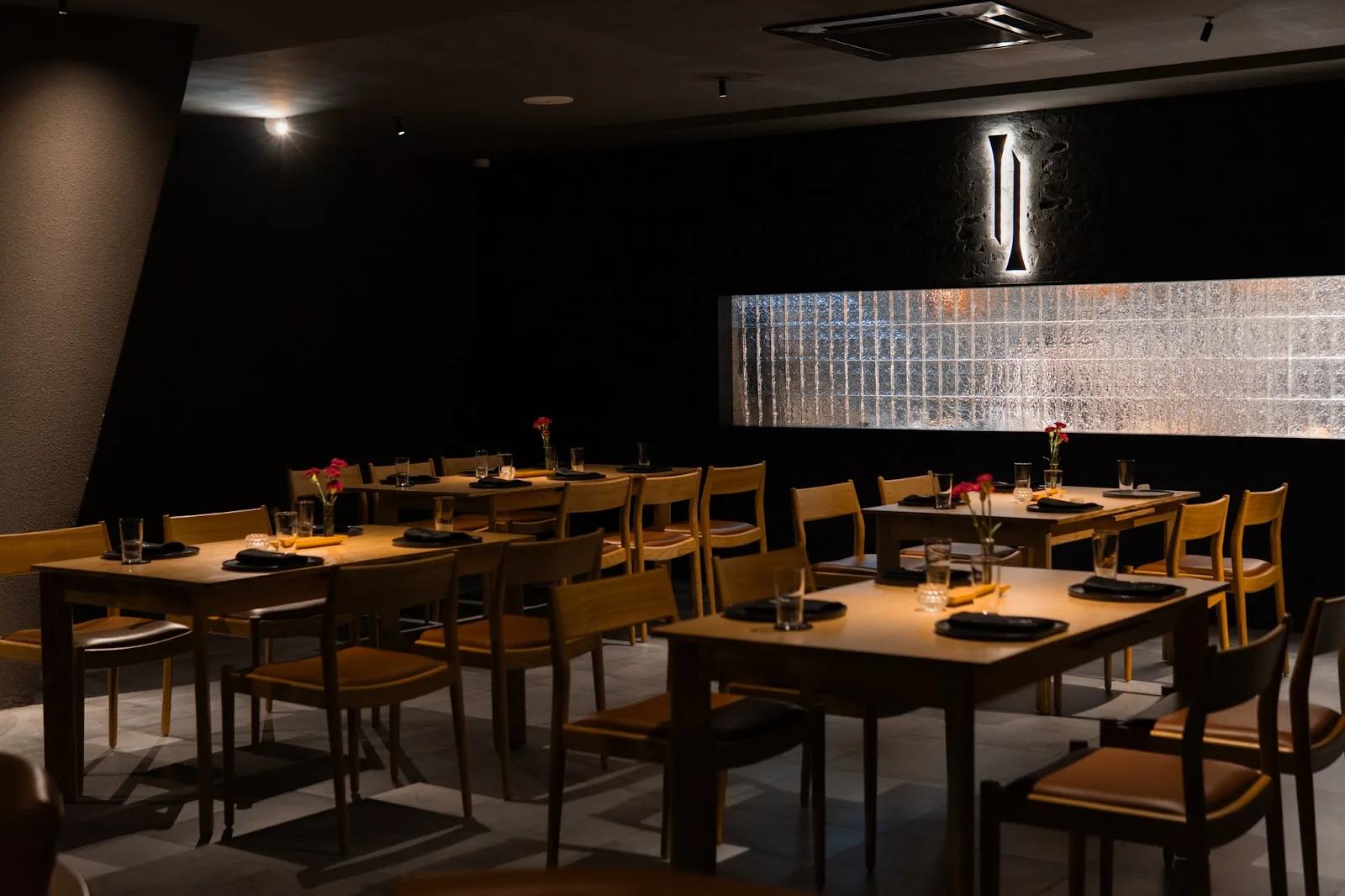Nén Restaurant - ダナンにある豪華で上品なファインダイニングレストラン