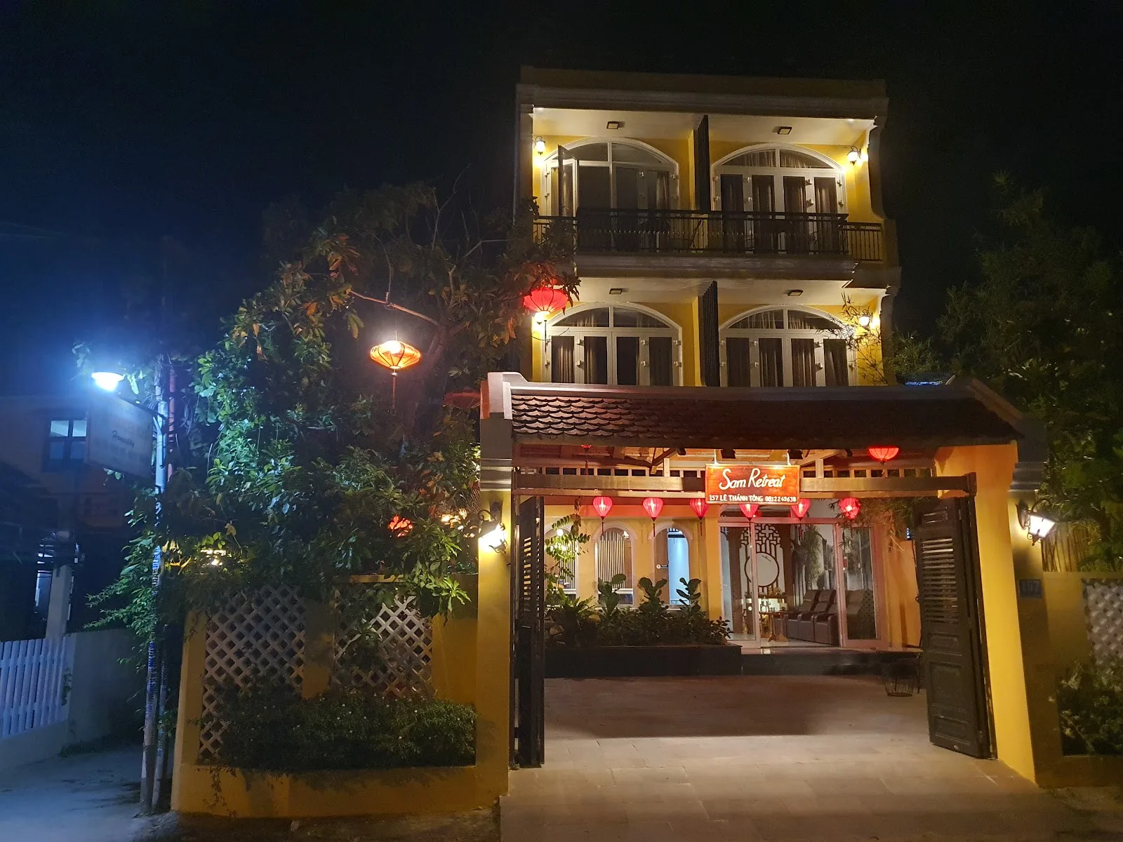 SAM Retreat Villa - 家族向けのプール付き、静かな田園風景が望めるヴィラ