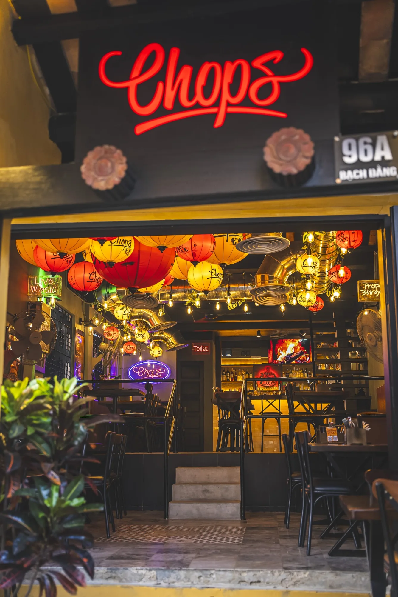 河畔Chops Hoi An – 古镇里的地道美式汉堡餐厅