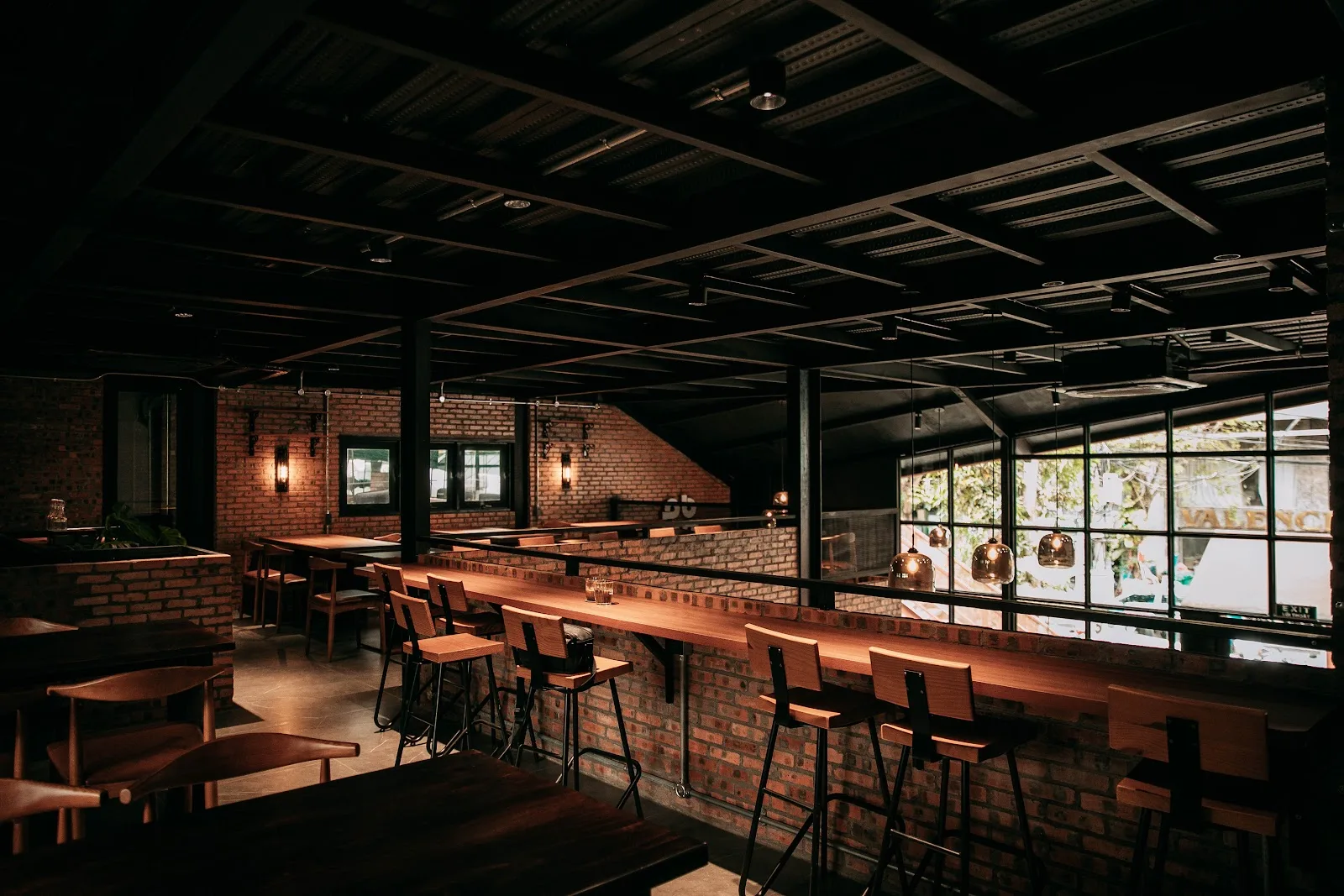 Bare & Bloom | Coffee - Brunch - Bakery Da Nang - Ideal Coffee Workspace
