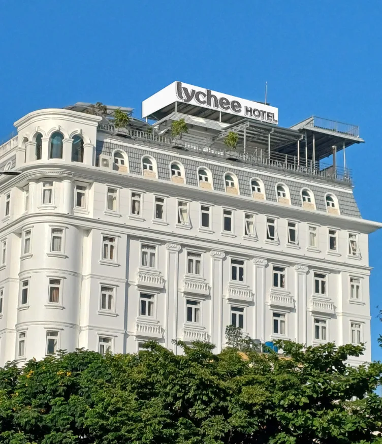 Lychee Hotel Đà Nẵng - Khách Sạn Ven Biển Nguyễn Tất Thành Phù Hợp Cho Gia Đình (