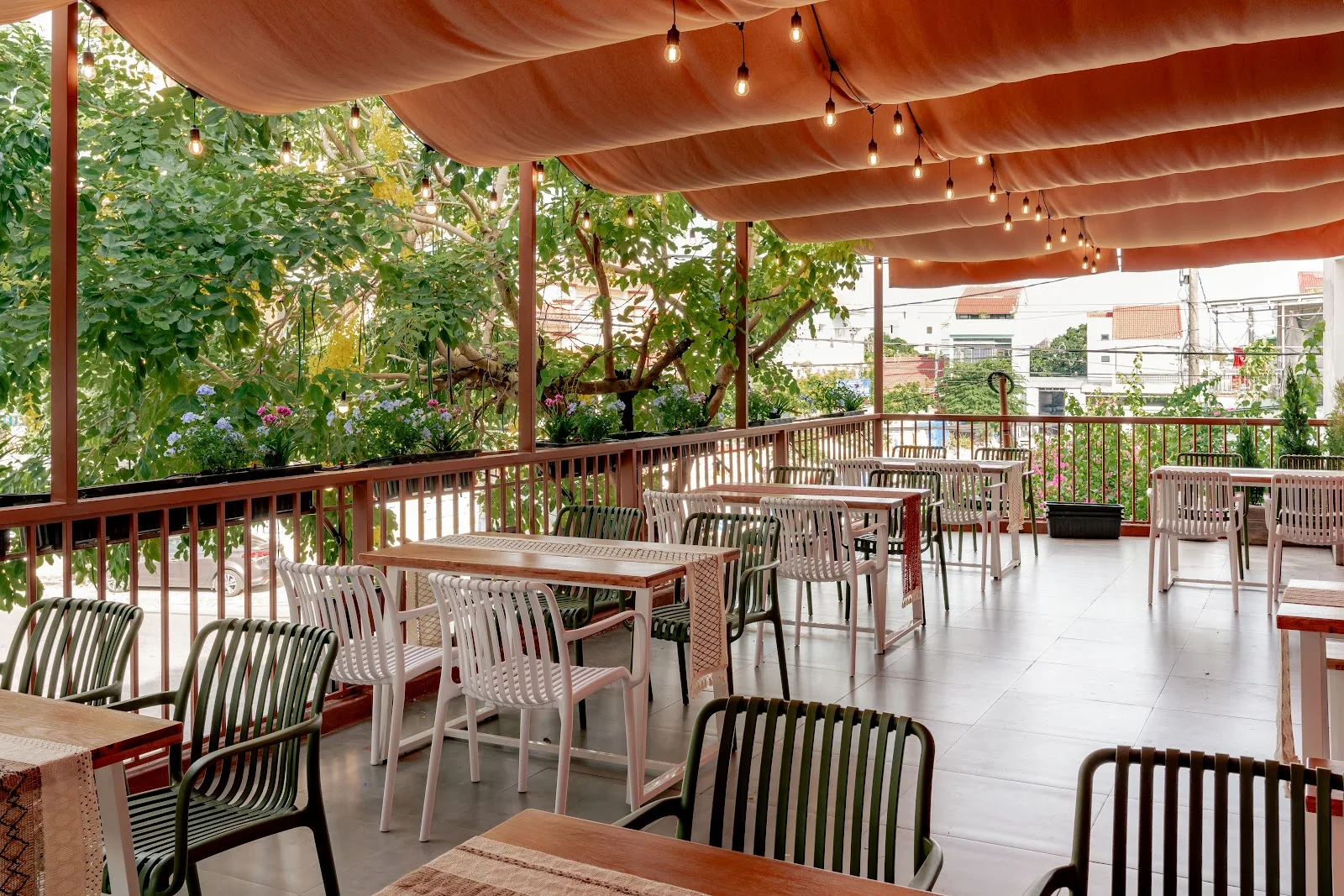 La Solana Coffee - Không Gian Cà Phê Brunch Và Làm Việc Lý Tưởng Nhất