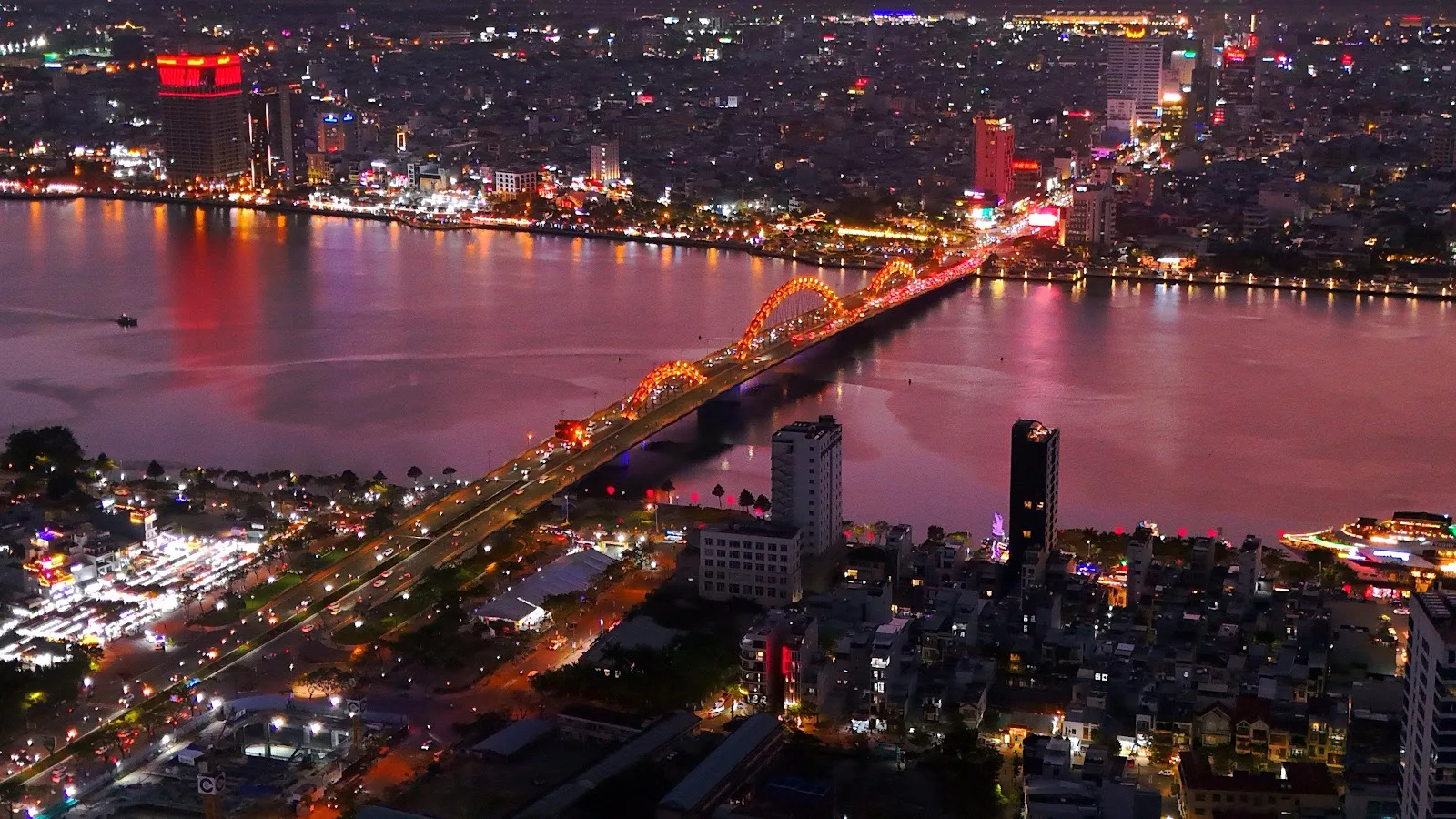 Elites Hotel - Trải Nghiệm Khách Sạn Có Hồ Bơi Sân Thượng Giá Tốt Gần Biển