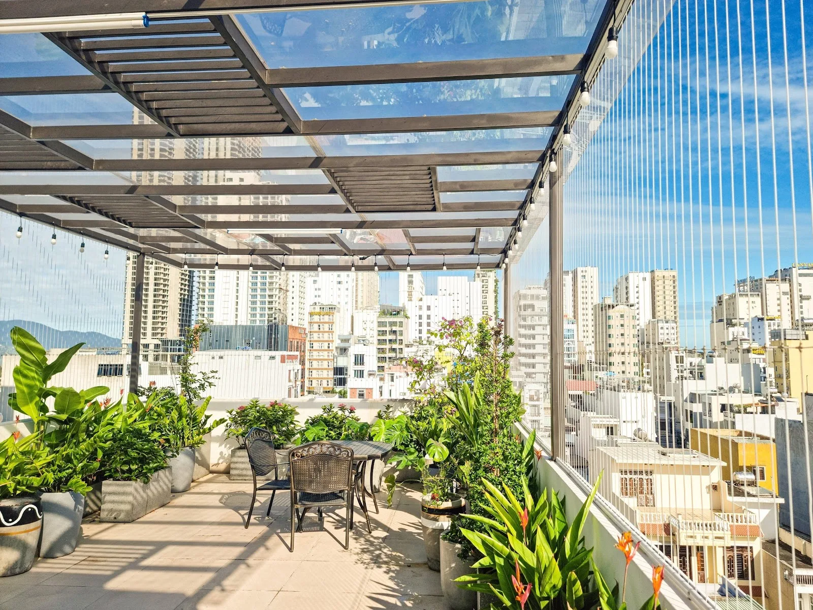 May Home Apartment - Da Nang - Experience a Convenient and Clean Apartment Near My Khe Beach