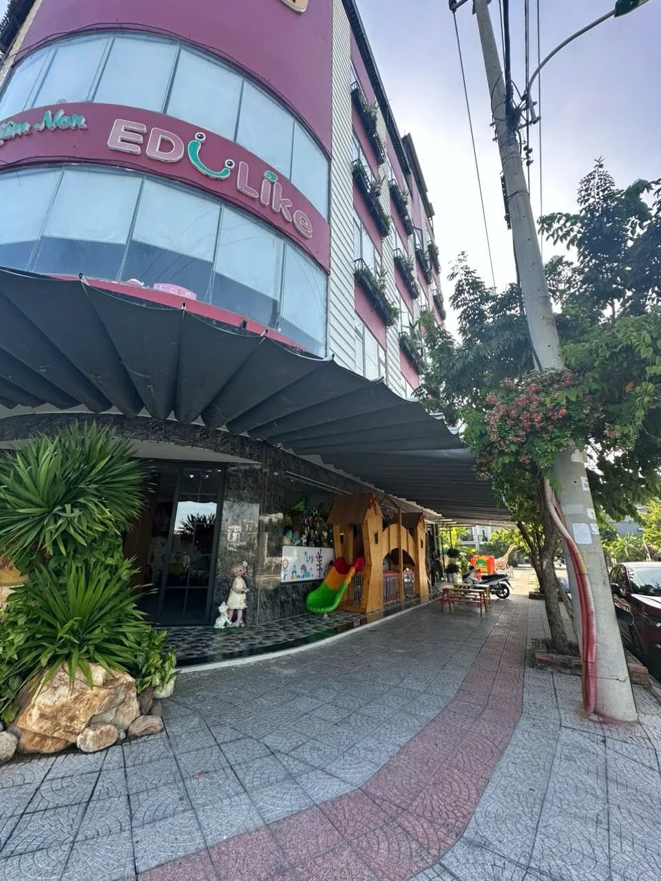 ZONE SIX 五行山：24/7 营业的咖啡奶茶工作空间