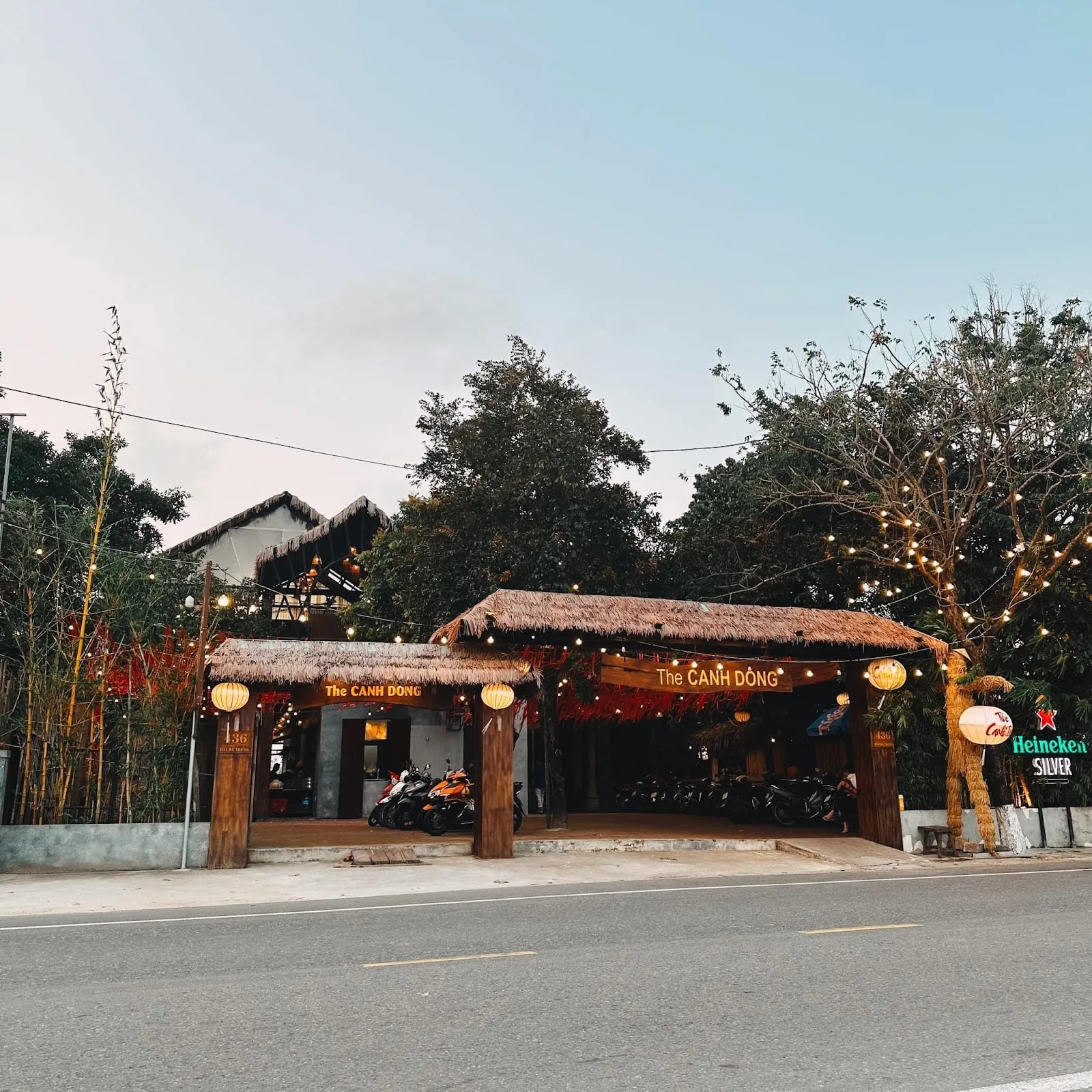 The Cánh Đồng: เพลิดเพลินกับบรรยากาศชนบทและอาหารเวียดนาม รสชาติจัดจ้าน พร้อมวิวทุ่งนา