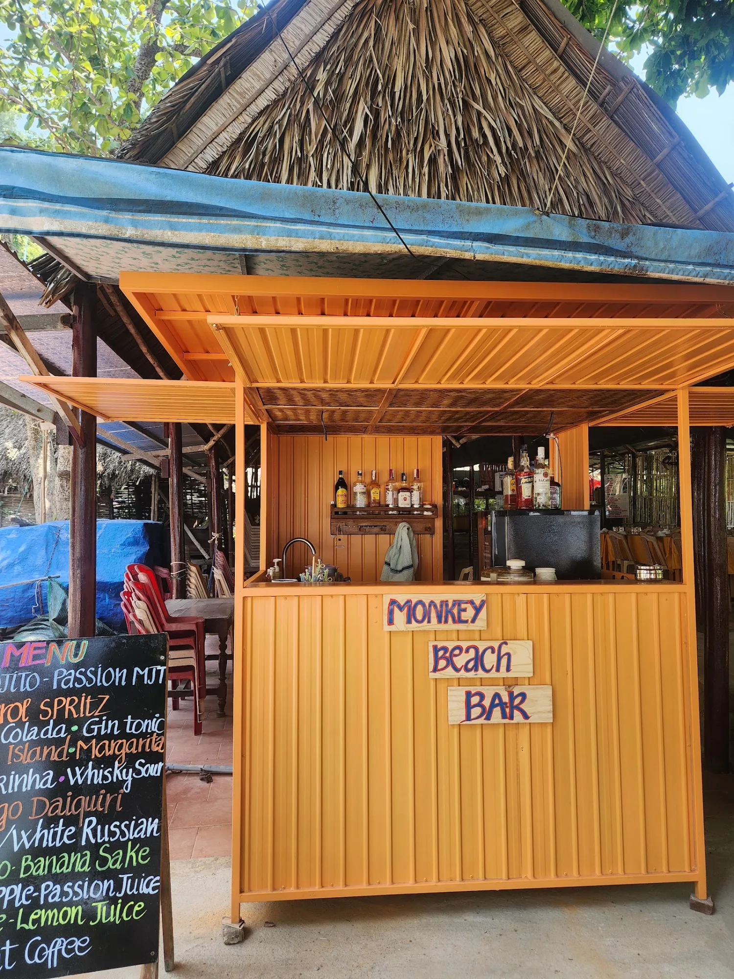Monkey Beach Bar Bãi Chồng Cù Lao Chàm – Cocktail, Đồ Ăn Nhẹ, View Biển