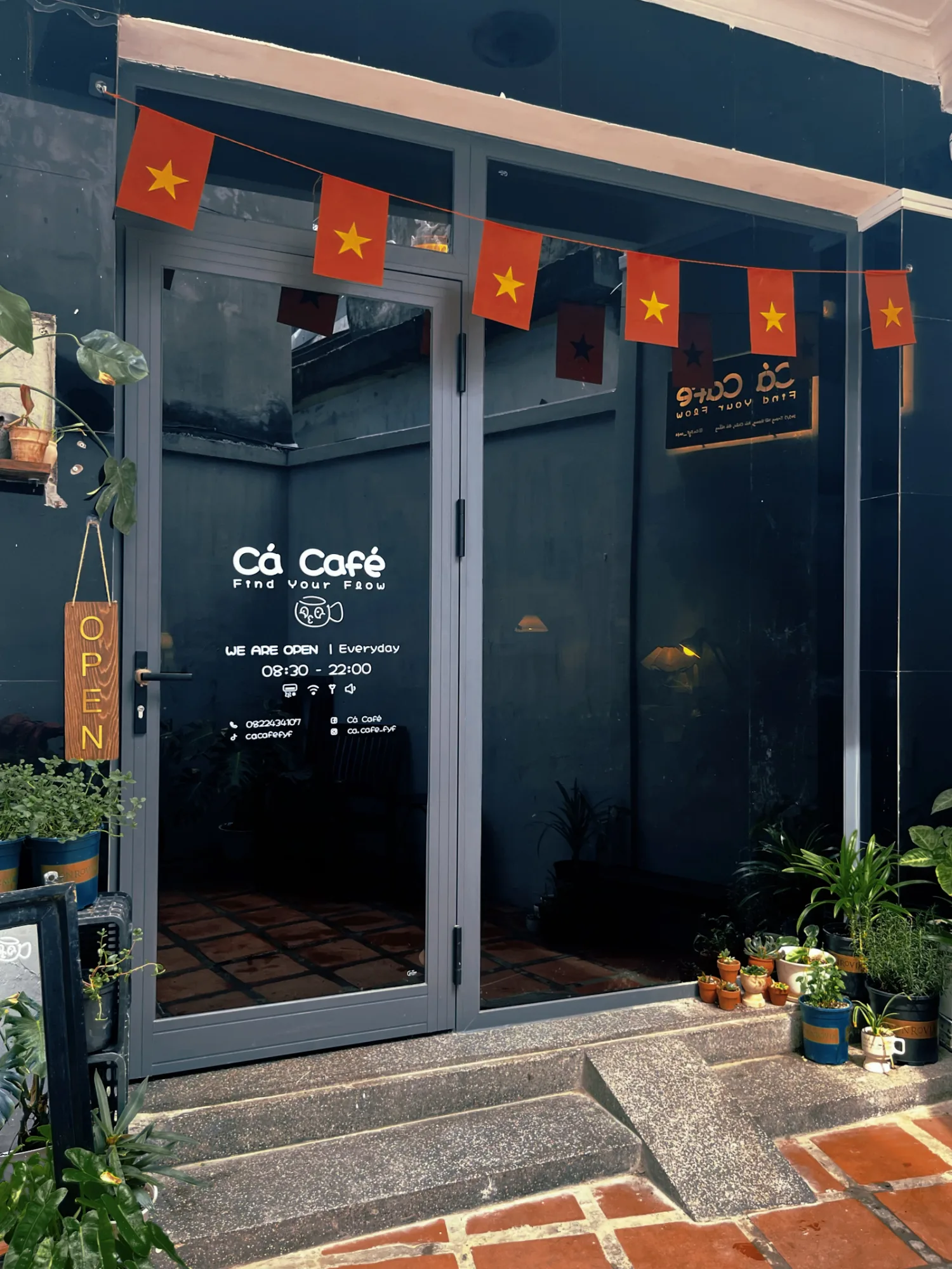 Cá Café - Find Your Flow ダナン：勉強や仕事に最適な静かな路地裏カフェ