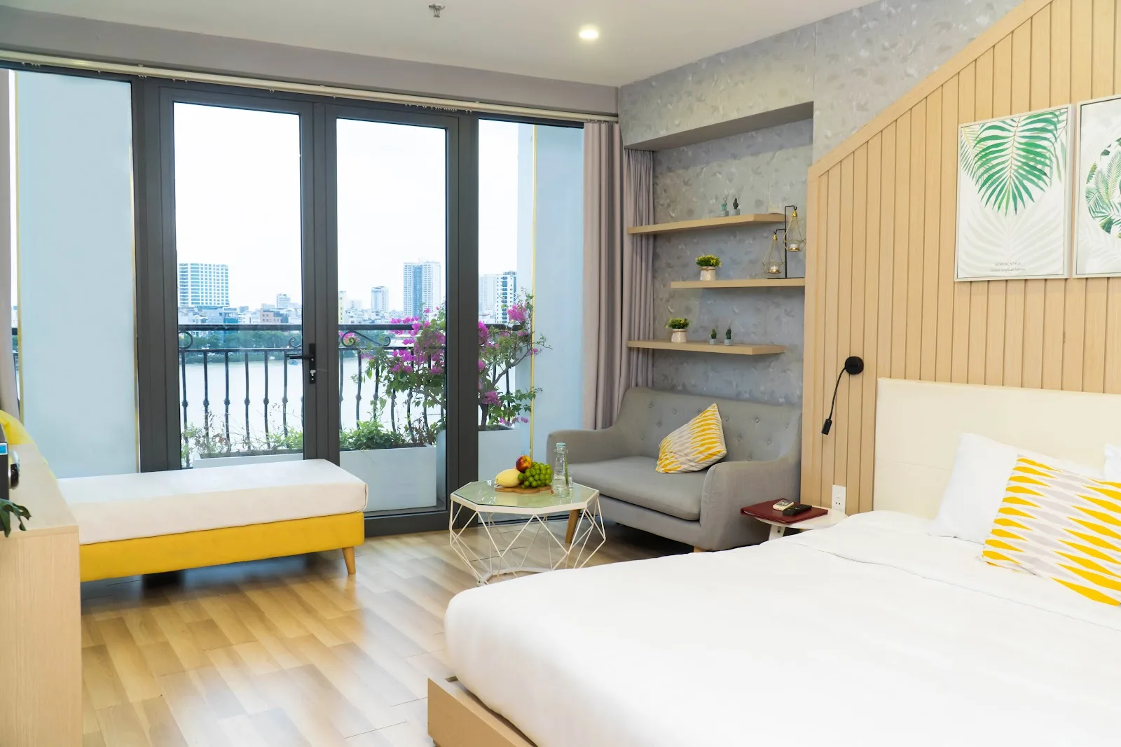 Happy Day Riverside Hotel & Spa Da Nang – 家族旅行に最適なハン川沿いのホテル