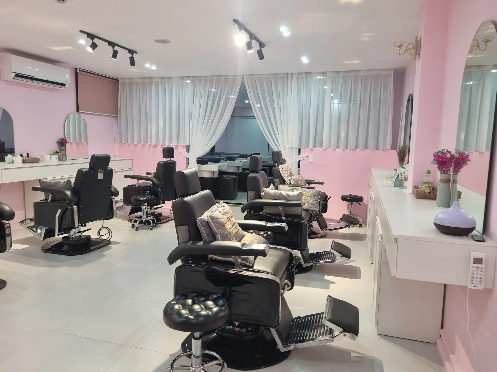 岘港Lounge Spa (라운지스파) – 位于海洲郡栋打街4号的Spa & 美甲店