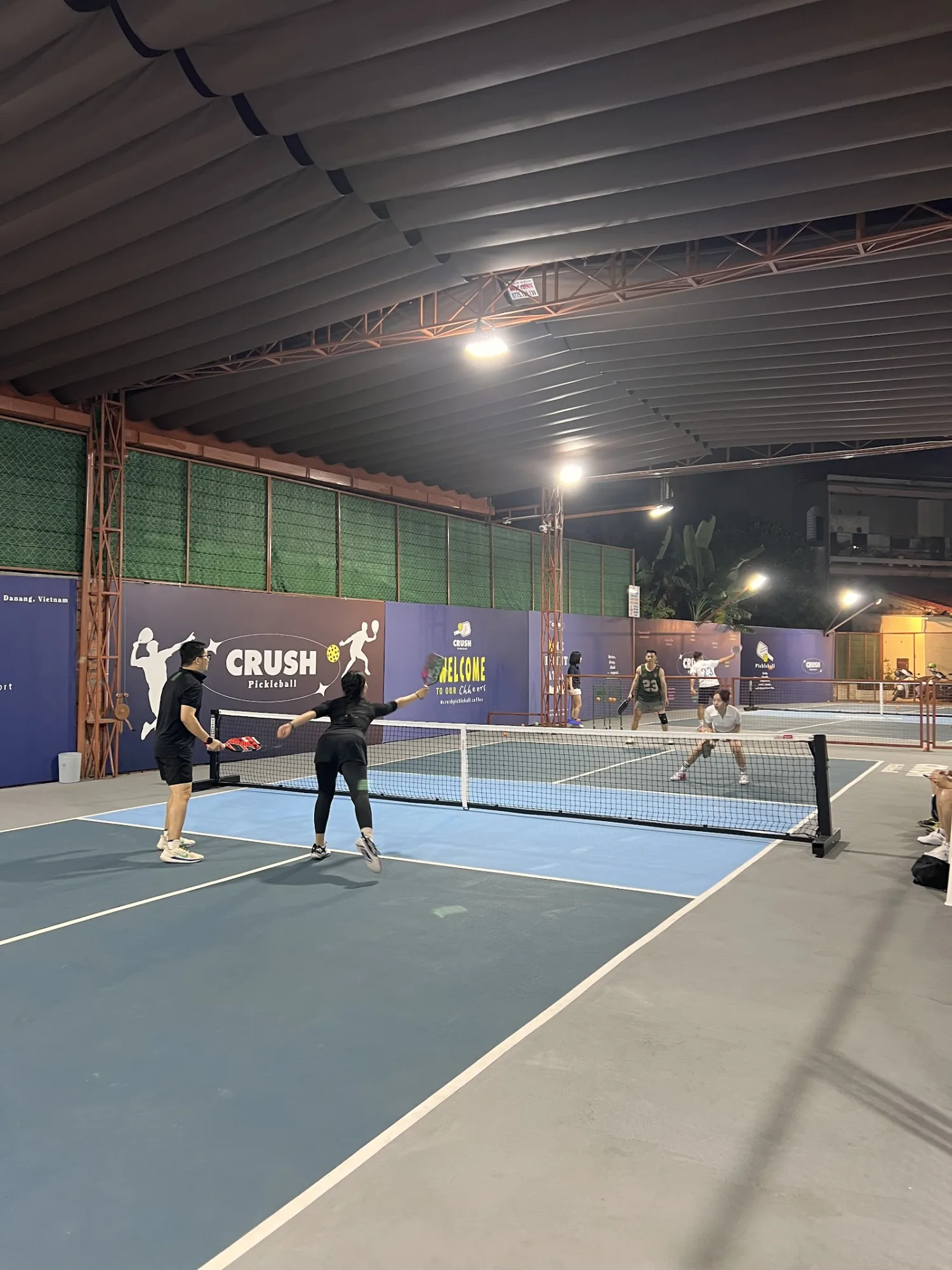 Yumi Coffee & Pickleball: Quán Cà Phê Học Bài Và Sân Chơi Thể Thao