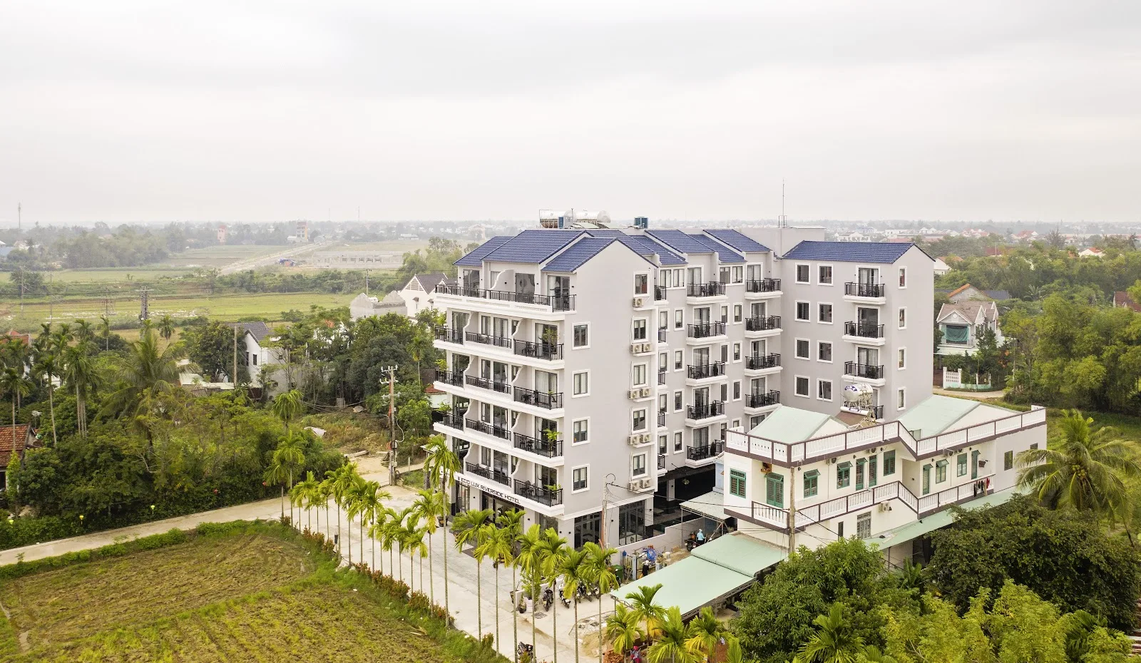 Eco Lux Riverside Hotel & Spa: Khách Sạn Sinh Thái Đẹp Yên Tĩnh