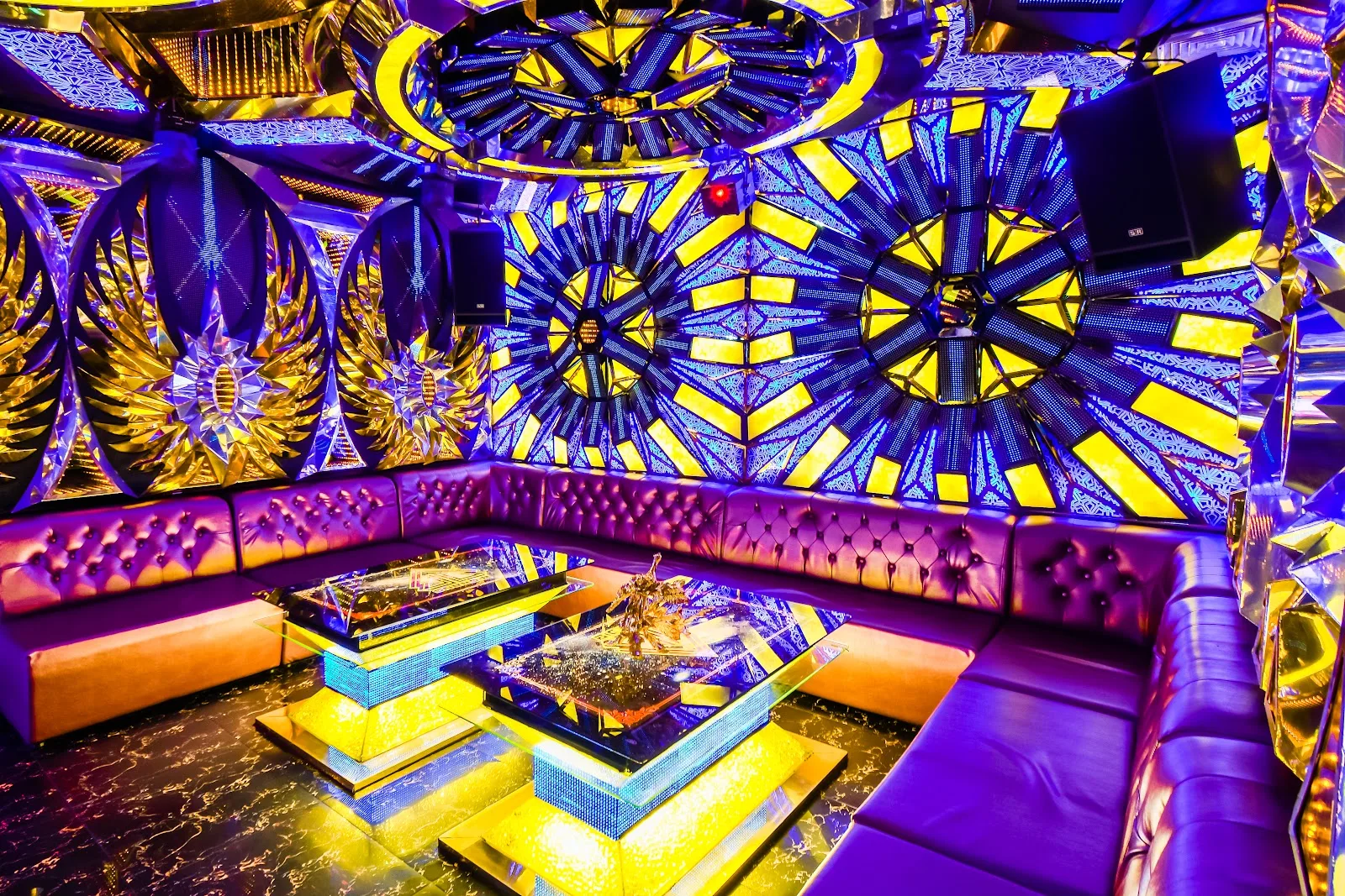 Big Bang Karaoke: Entertainment Meets Bar Model at Chinh Huu