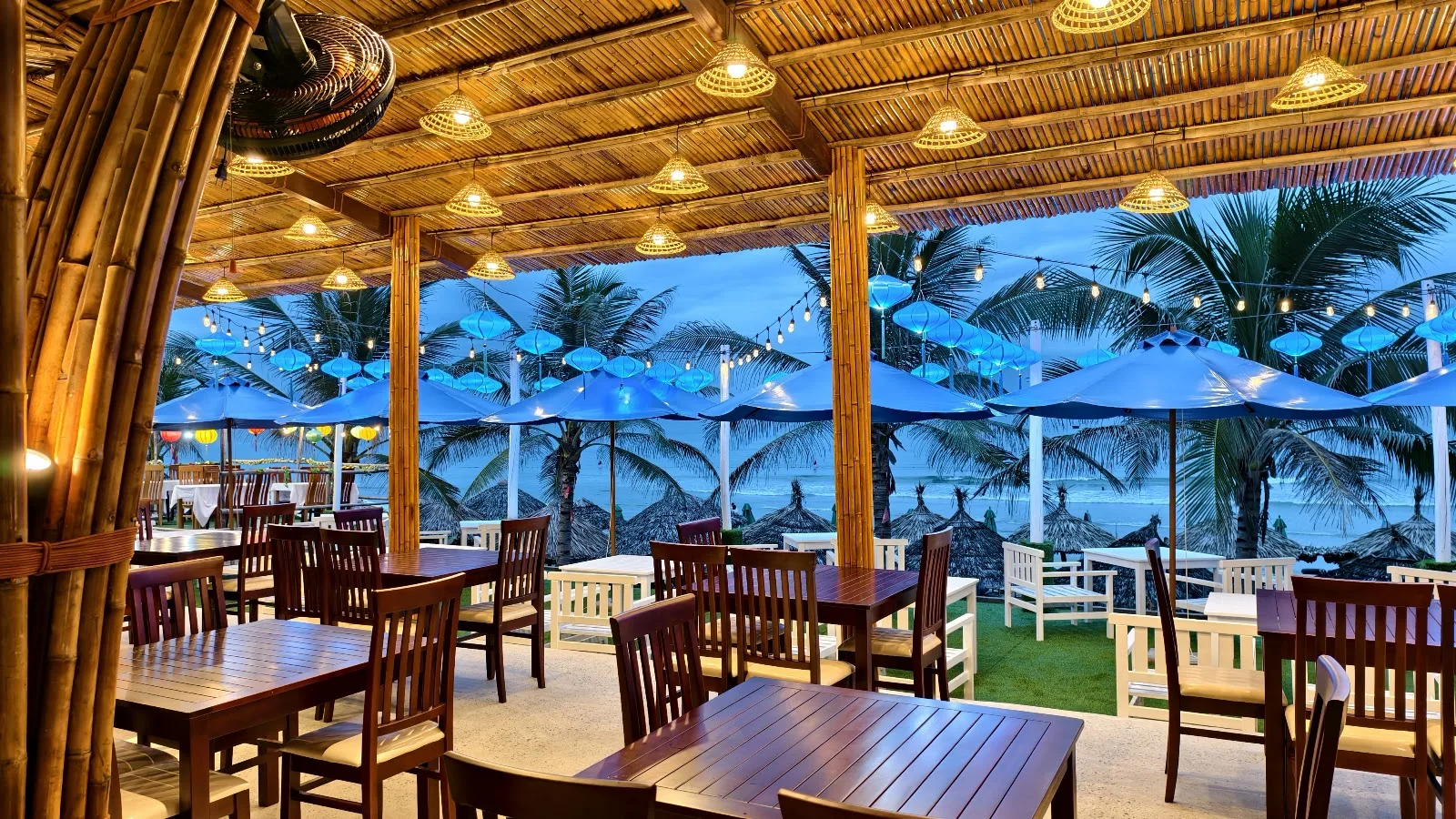 Đại An SeaFood Restaurant - Trải Nghiệm Hải Sản Á Âu Và Nhạc Sống Tại Biển An Bàng