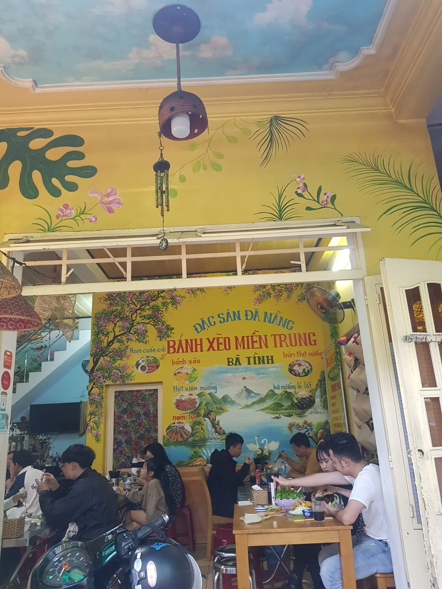 Quán Bánh Xèo Miền Trung Bà Tình: Địa Điểm Ăn Bánh Xèo Nem Lụi Ngon Đà Nẵng