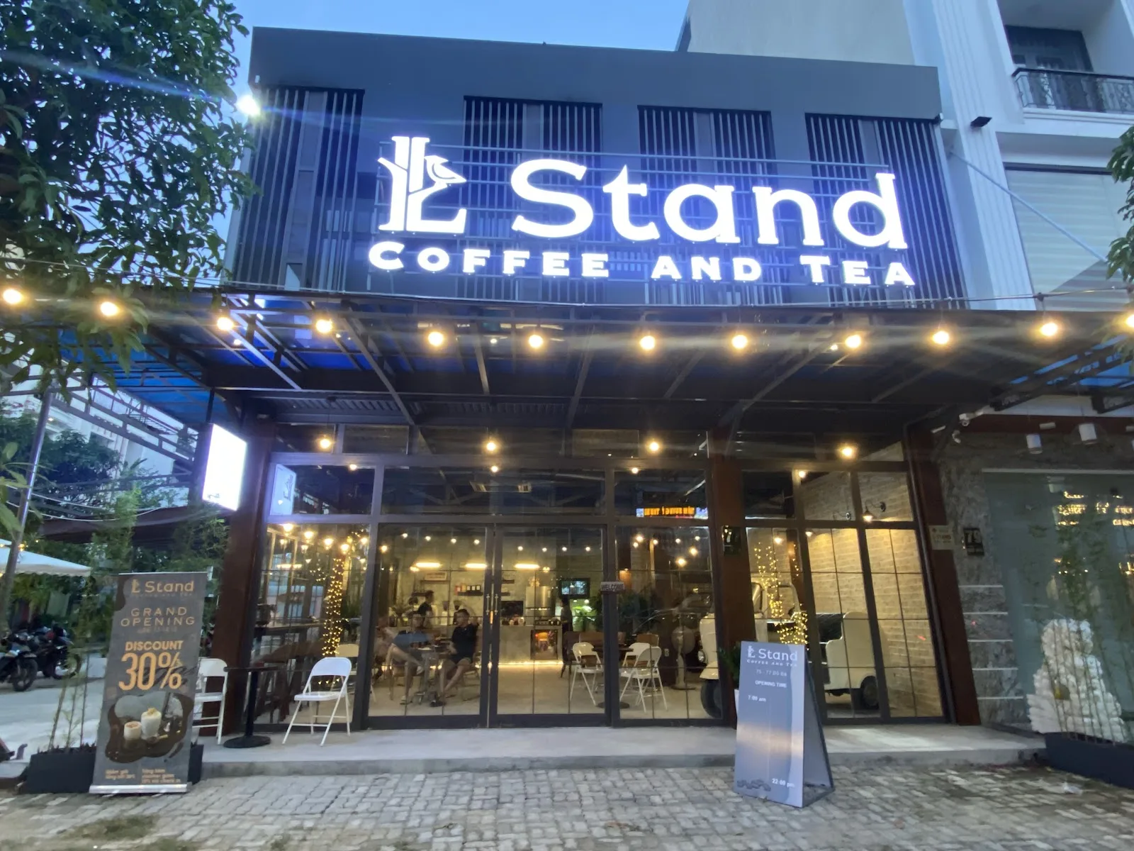 L STAND COFFEE AND TEA: Check-In Quán Cà Phê Hai Mặt Tiền Cực Chill Khu An Thượng