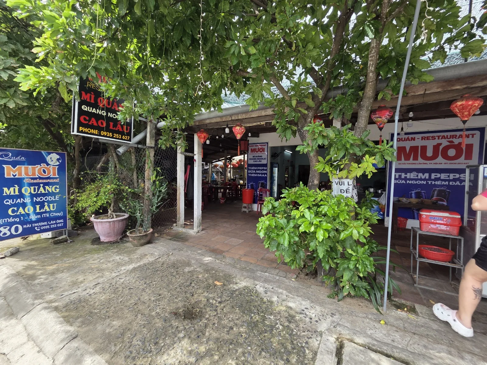 หมี่กวาง - เกาหลาว MINH - ตั้งแต่ปี 1980: ไขความลับความน่าสนใจของร้านอาหารที่ได้คะแนน 4.6 ดาวจาก Google
