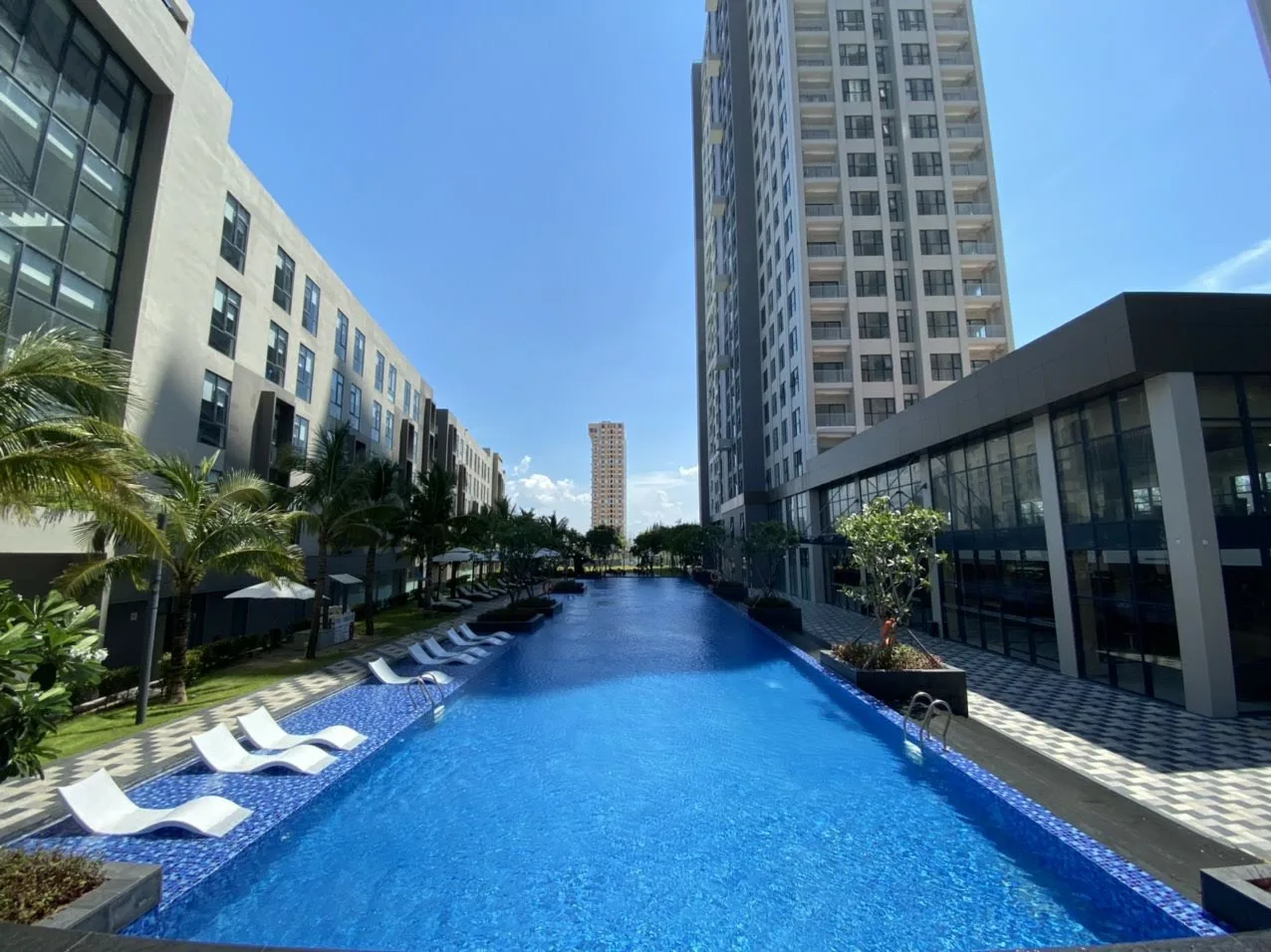 Park Regis Cocobay：超大型プールで夢のような休暇を体験