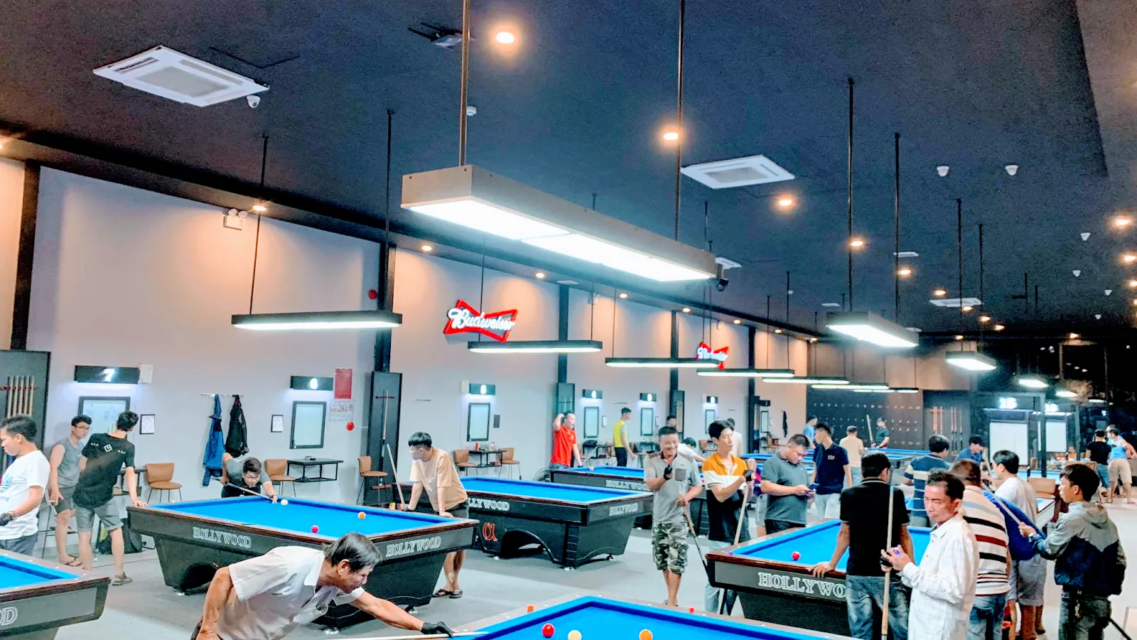 134 Billiards Club: Check-in The Hottest Billiards Spot on Nui Thanh Street