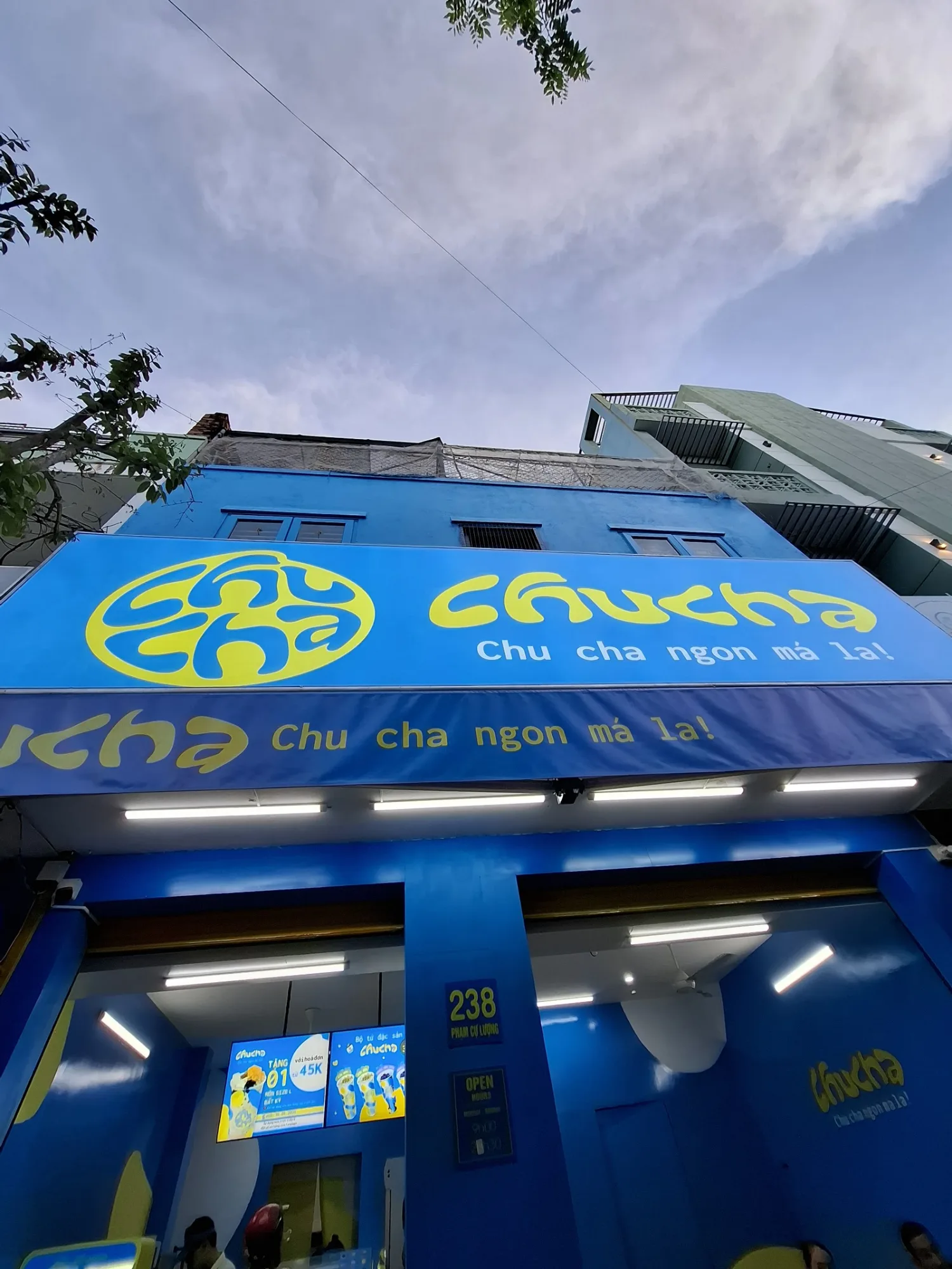 Chu Cha - Ngon Má La!: Quán Trà Sữa Mở Muộn Đêm Chuẩn Vị