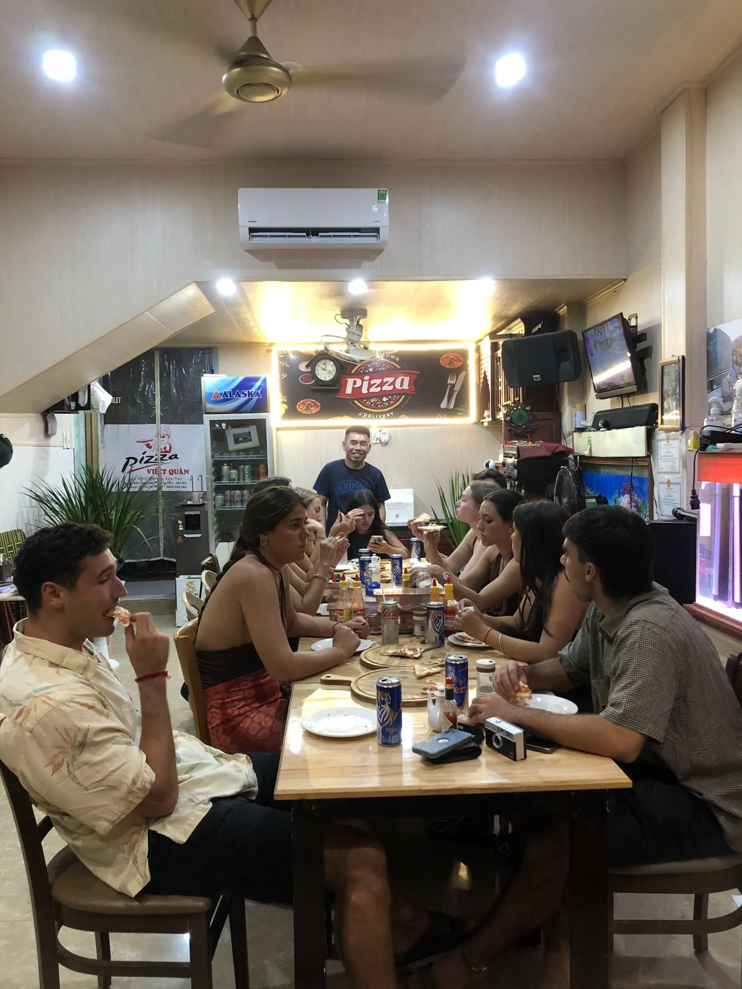 PIZZA VIỆT QUÂN Hội An – Tiệm Pizza Kiểu Ý Giá Vừa, Mở Cửa 11:00–22:00
