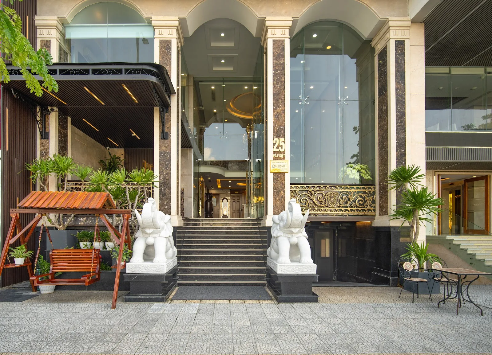 Delicate Hotel – Điểm Hẹn Lưu Trú Ấm Cúng Ngay Trung Tâm Biển Sơn Trà